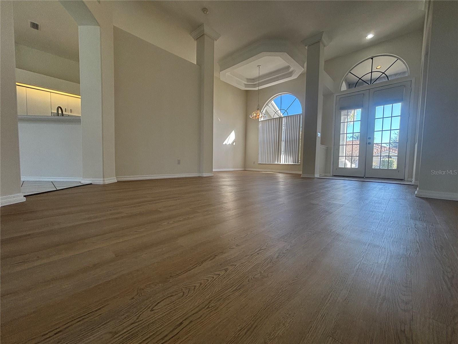 RESERVE AT LAKE TARPON THE - Residential Lease