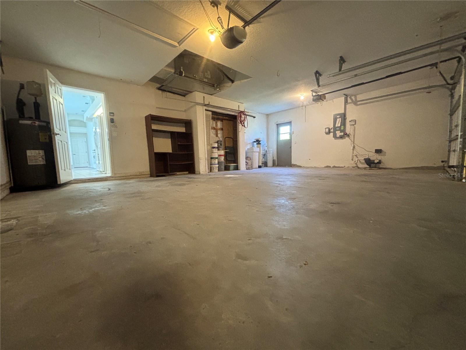 RESERVE AT LAKE TARPON THE - Residential Lease