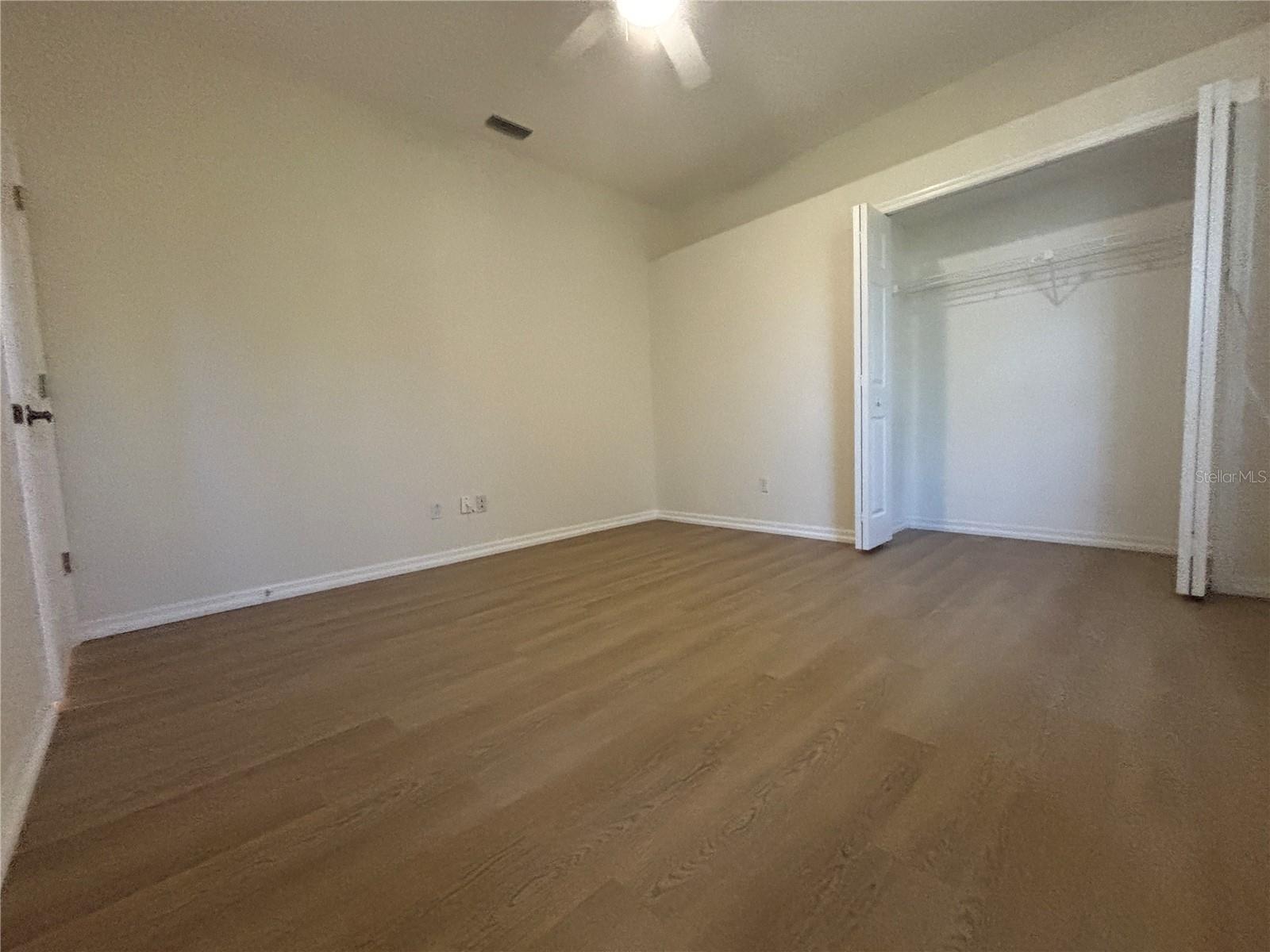 RESERVE AT LAKE TARPON THE - Residential Lease