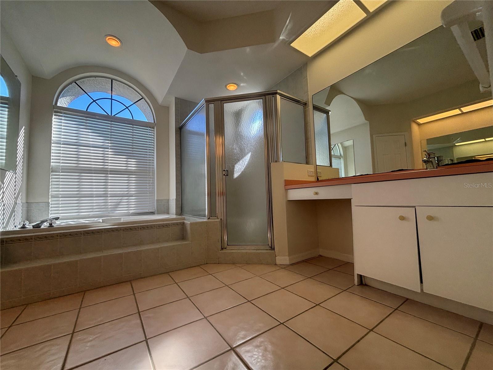 RESERVE AT LAKE TARPON THE - Residential Lease