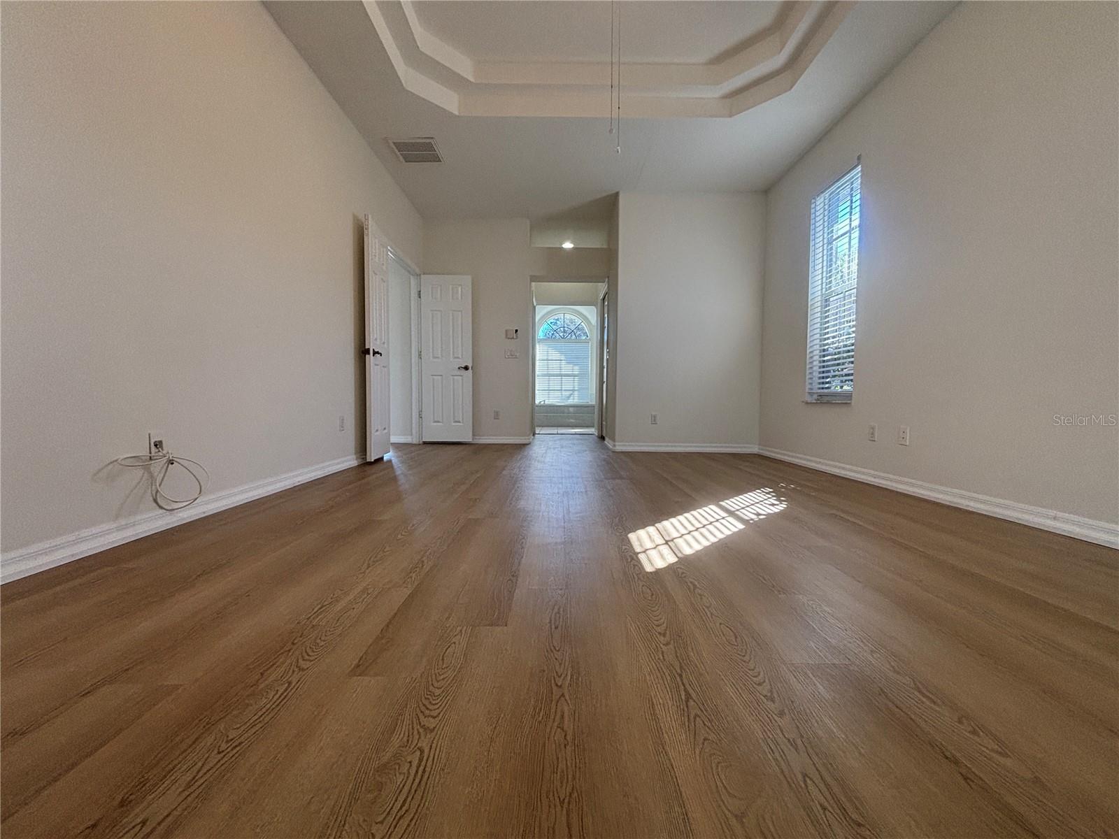 RESERVE AT LAKE TARPON THE - Residential Lease