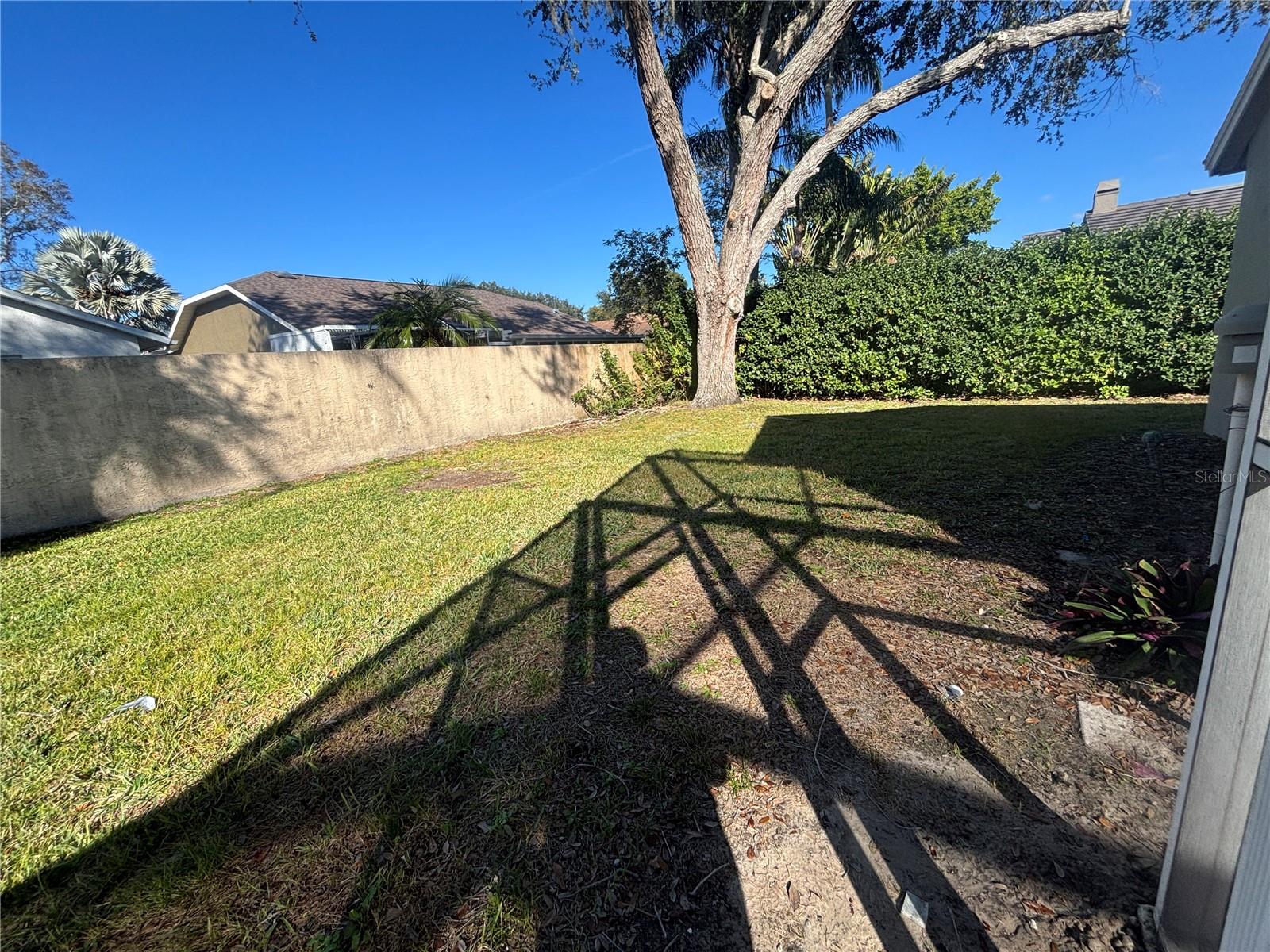 RESERVE AT LAKE TARPON THE - Residential Lease