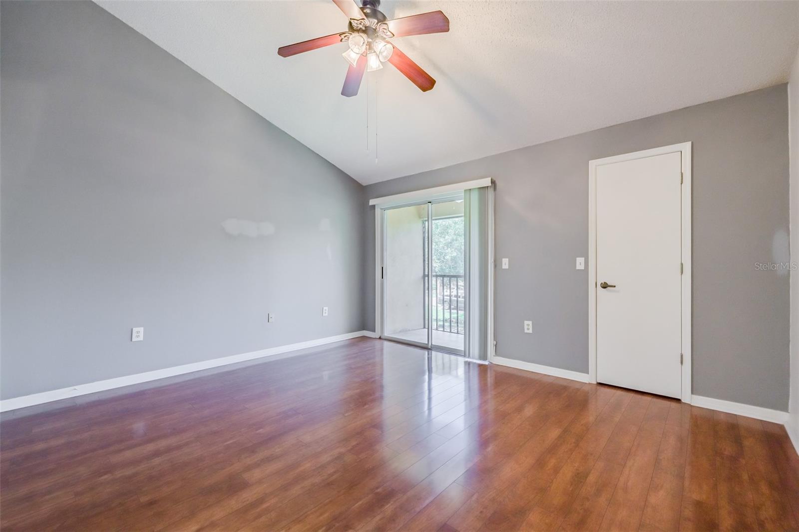 CARROLLWOOD COVE AT EMERALD GR - Residential