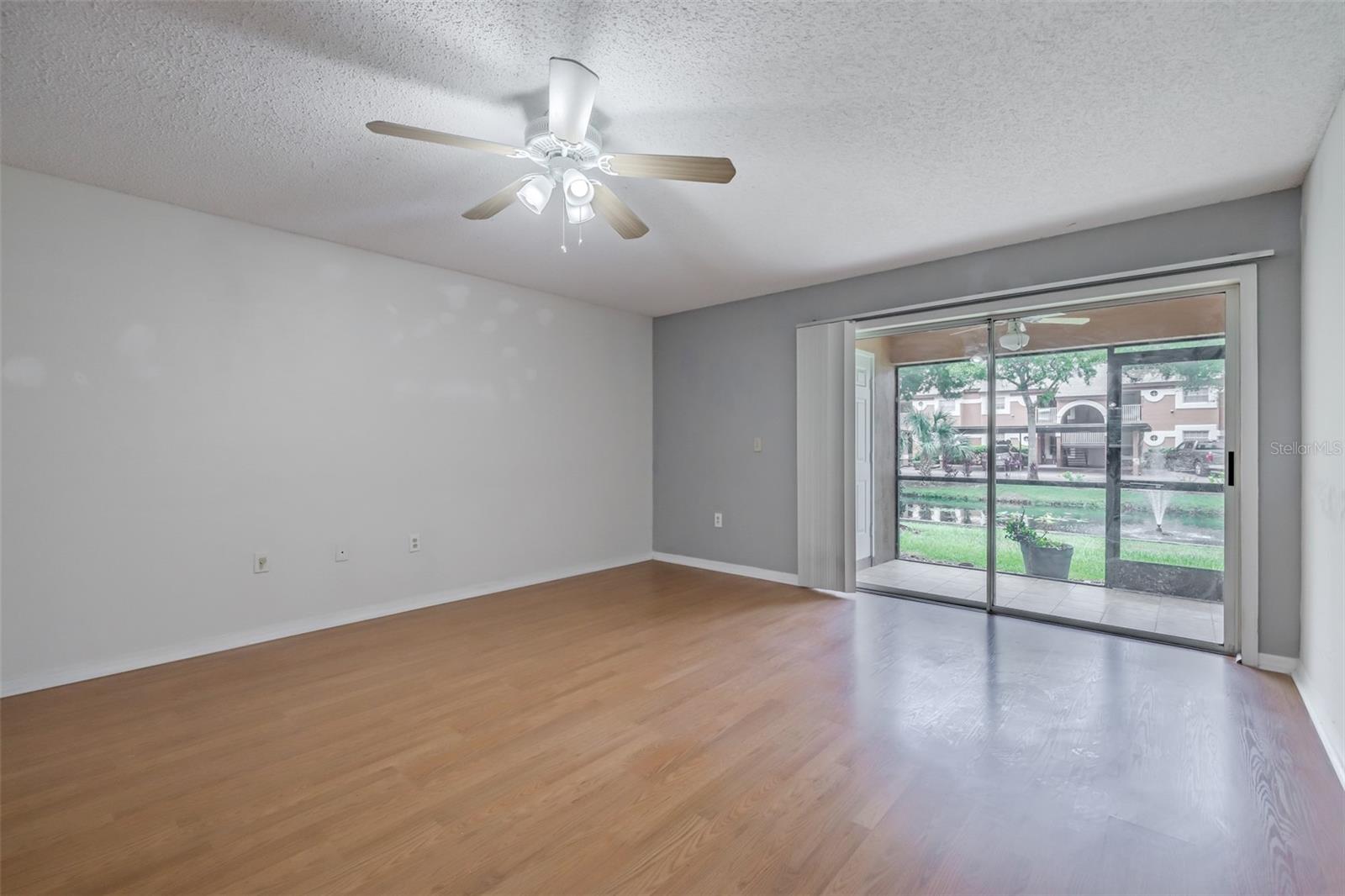 CARROLLWOOD COVE AT EMERALD GR - Residential