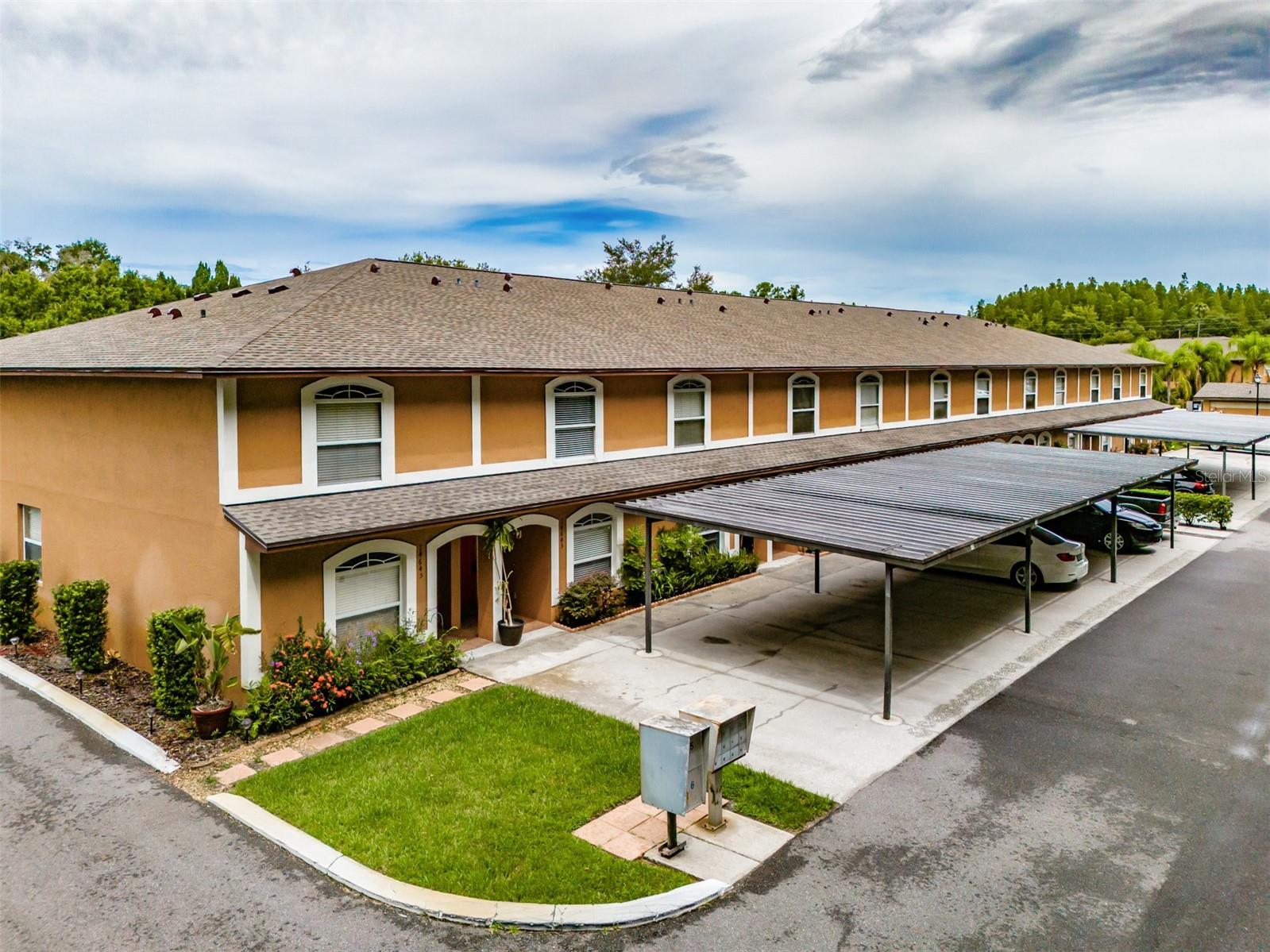 CARROLLWOOD COVE AT EMERALD GR - Residential