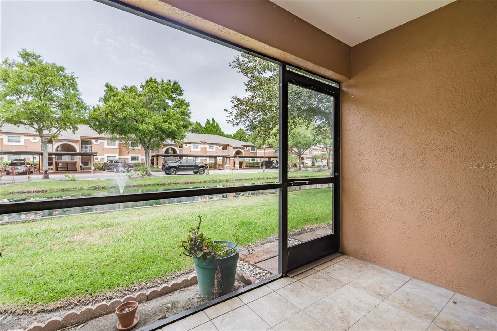 CARROLLWOOD COVE AT EMERALD GR - Residential