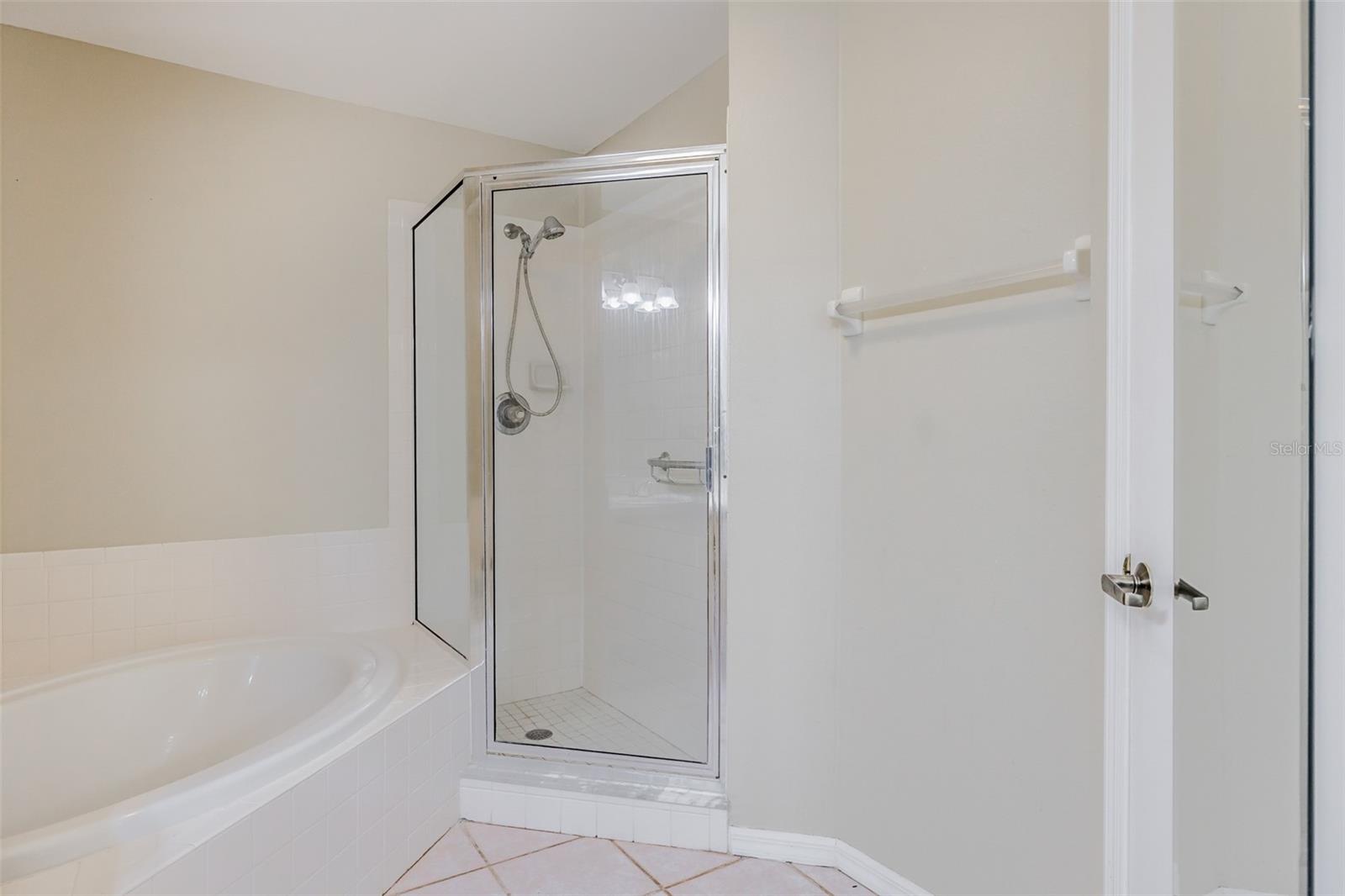 CARROLLWOOD COVE AT EMERALD GR - Residential