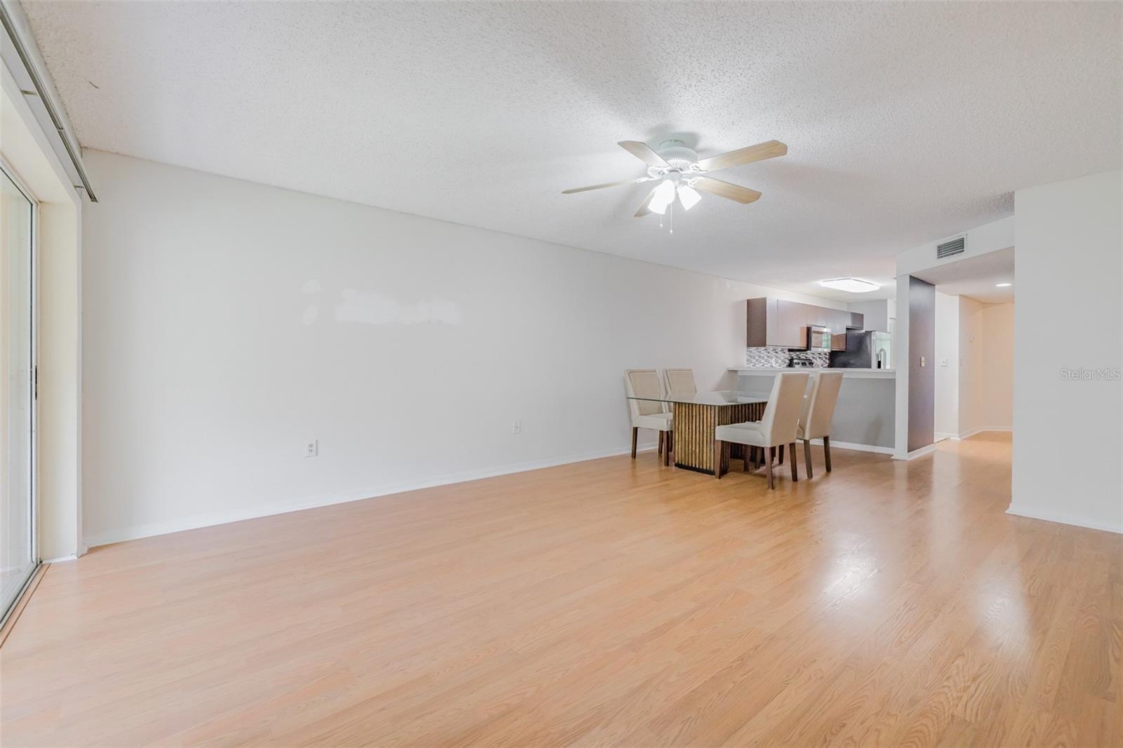 CARROLLWOOD COVE AT EMERALD GR - Residential