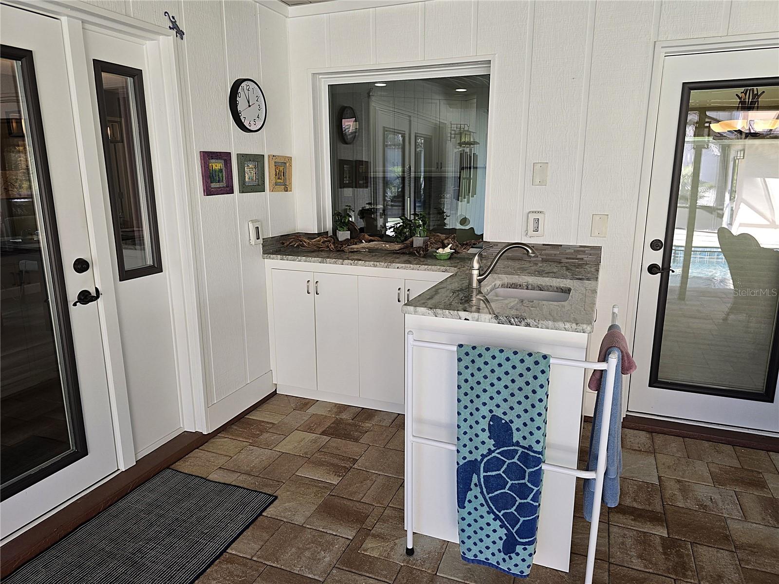 VENICE ACRES - Residential