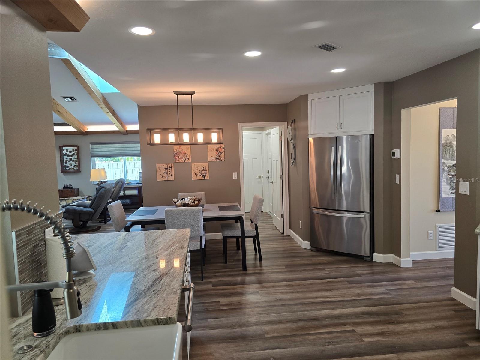 VENICE ACRES - Residential