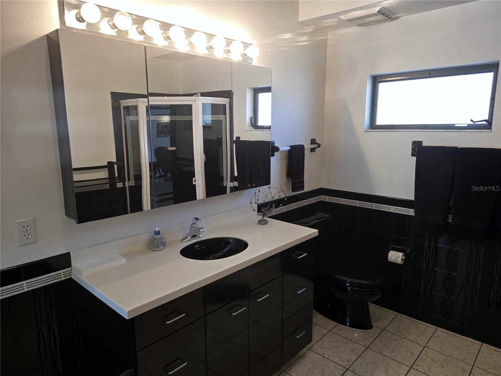 VENICE ACRES - Residential