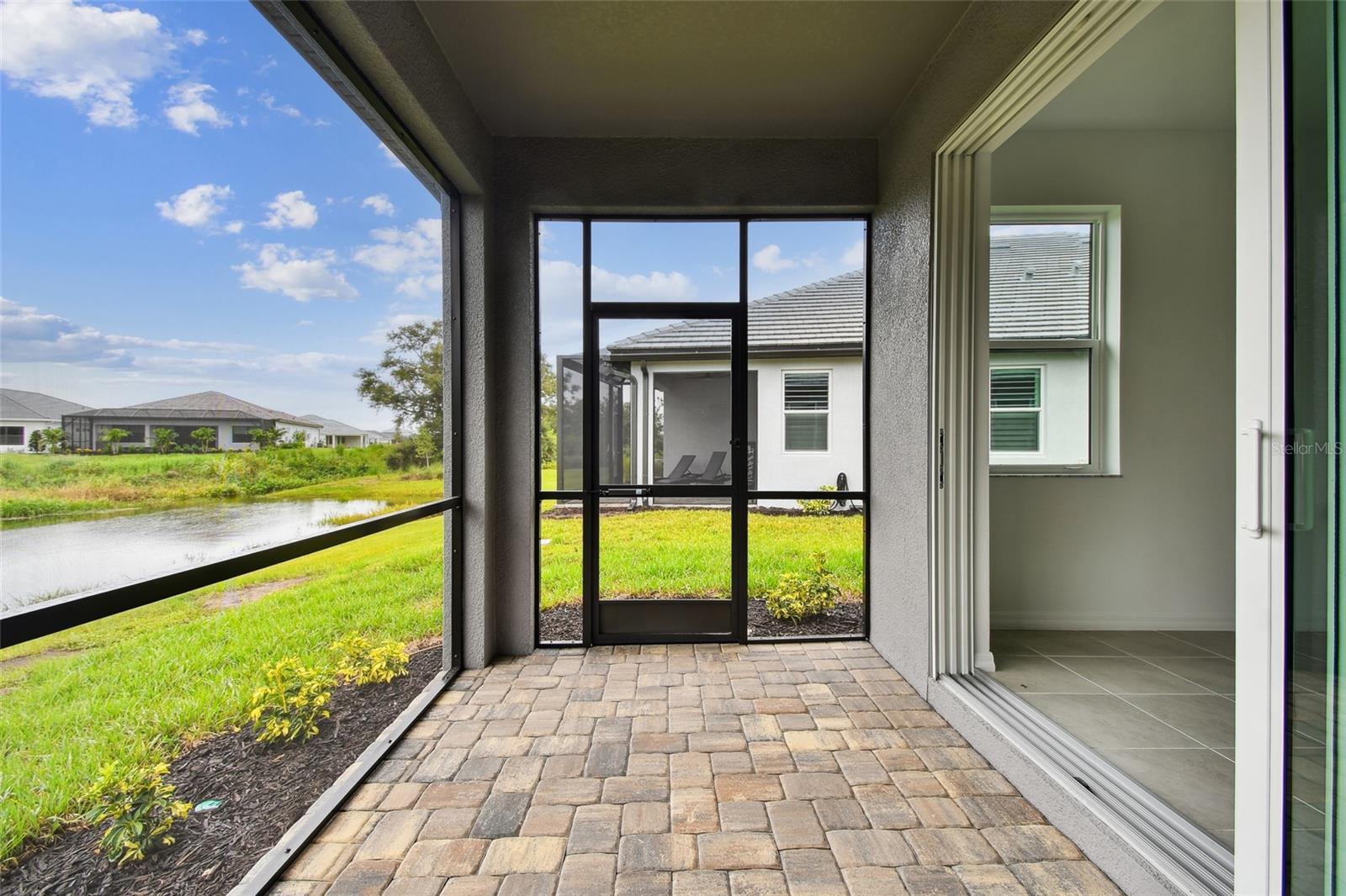 SWEETWATER VILLAS AT LAKEWOOD RANCH - Residential