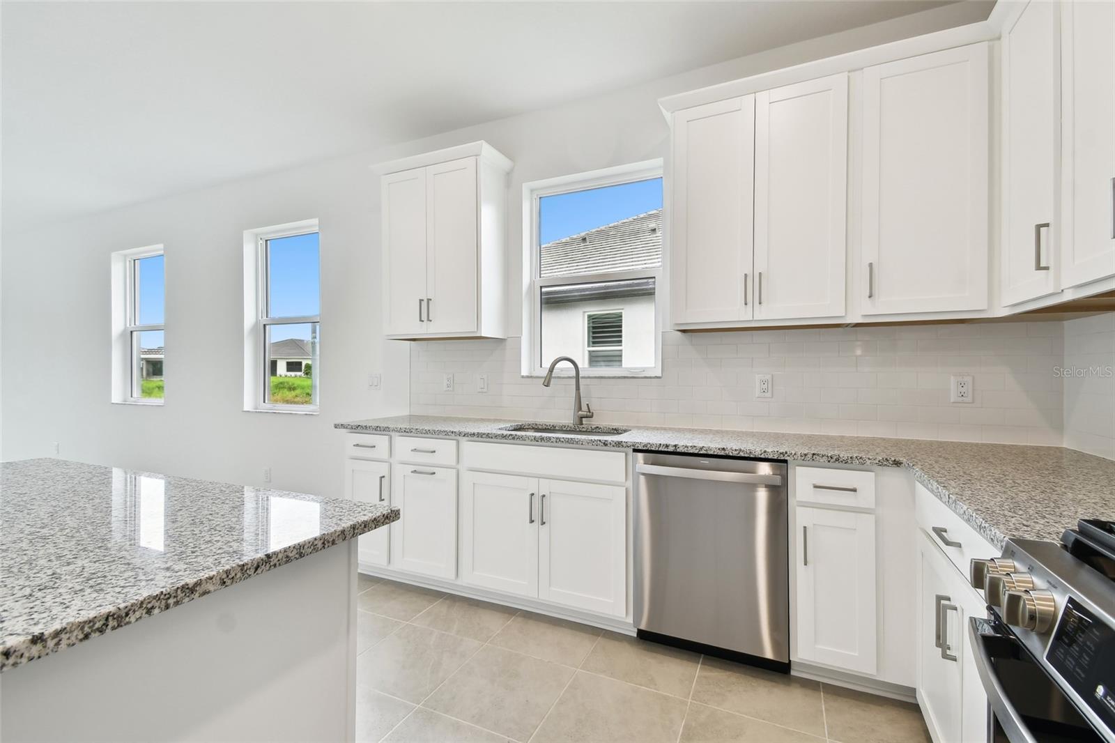 SWEETWATER VILLAS AT LAKEWOOD RANCH - Residential