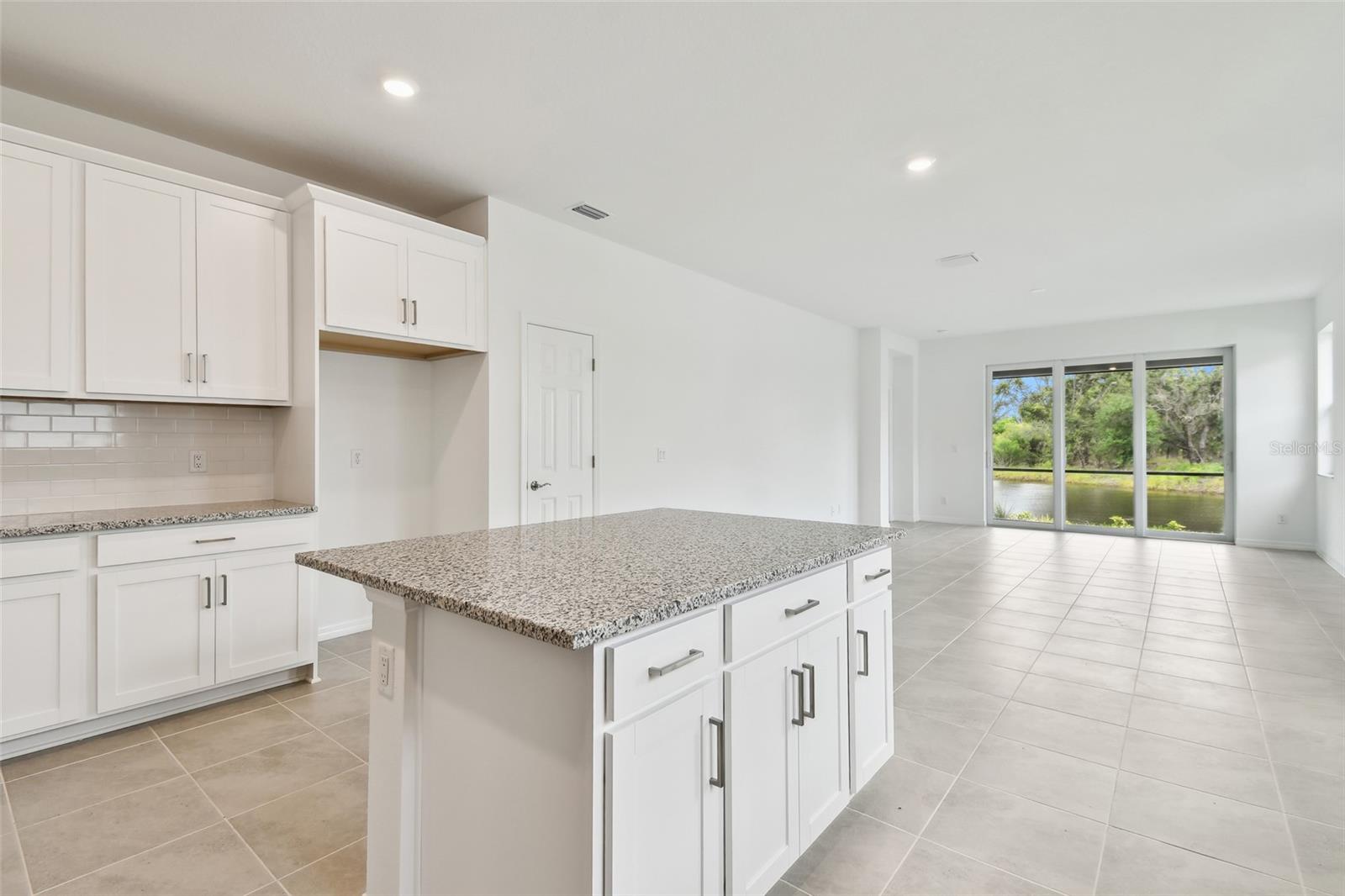 SWEETWATER VILLAS AT LAKEWOOD RANCH - Residential