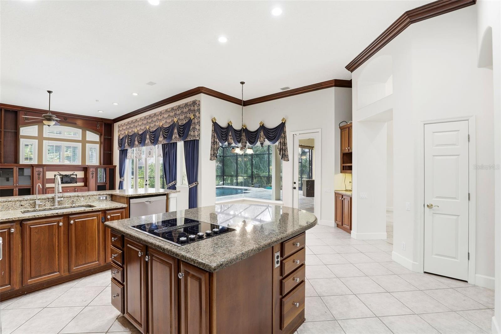 LAKE FOREST SEC 1 - Residential