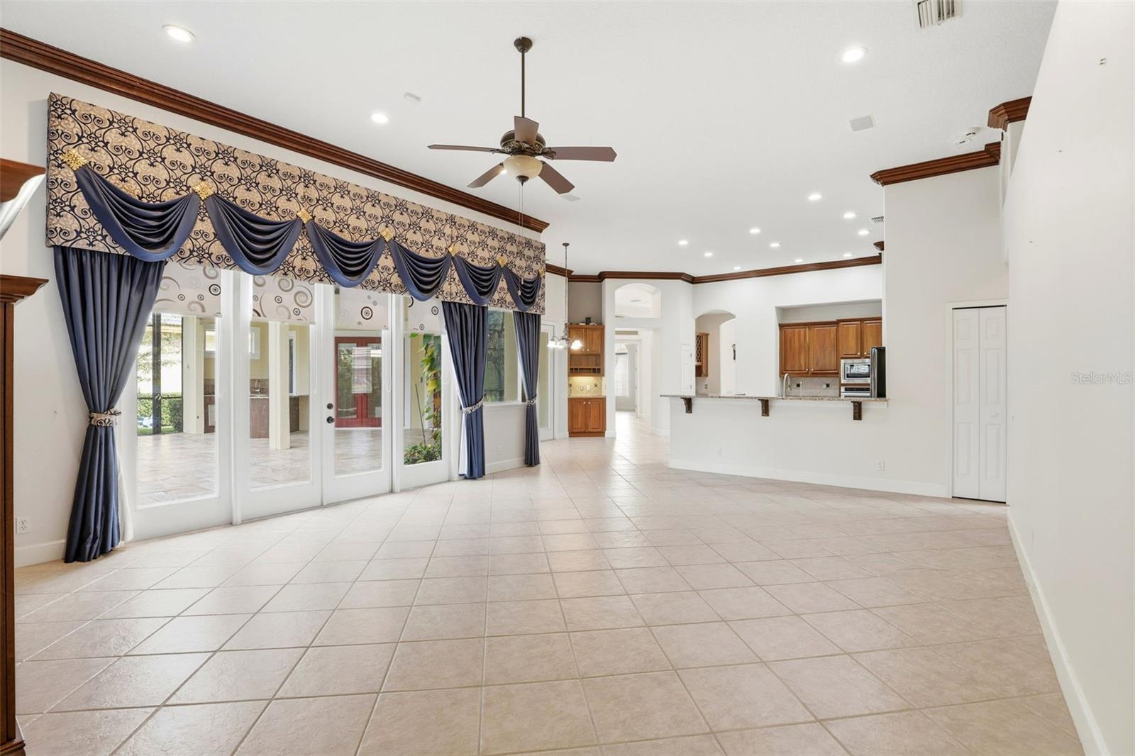 LAKE FOREST SEC 1 - Residential