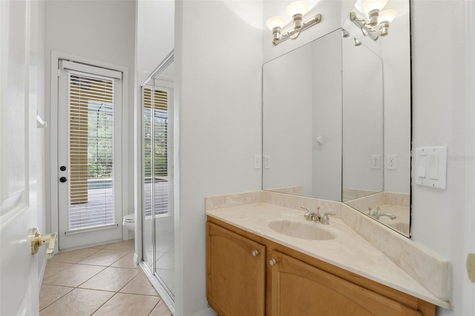 LAKE FOREST SEC 1 - Residential