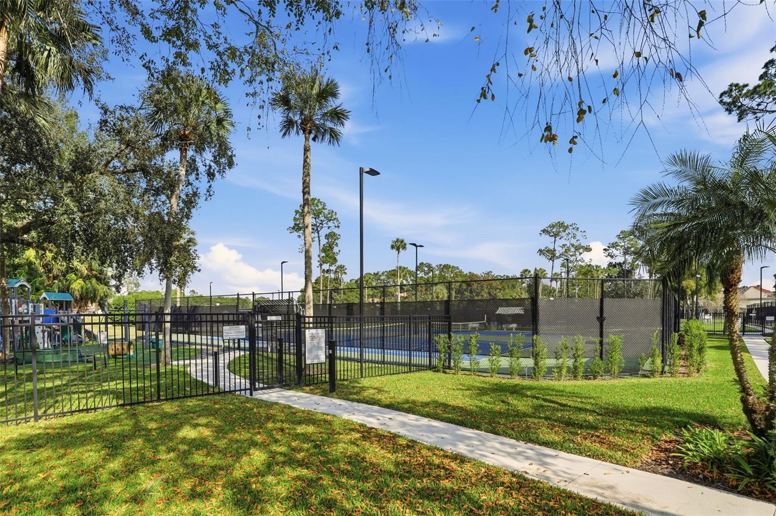 LAKE FOREST SEC 1 - Residential