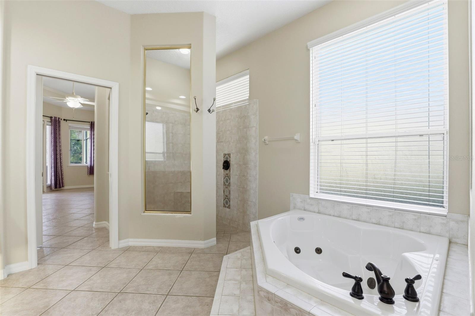 LAKE FOREST SEC 1 - Residential