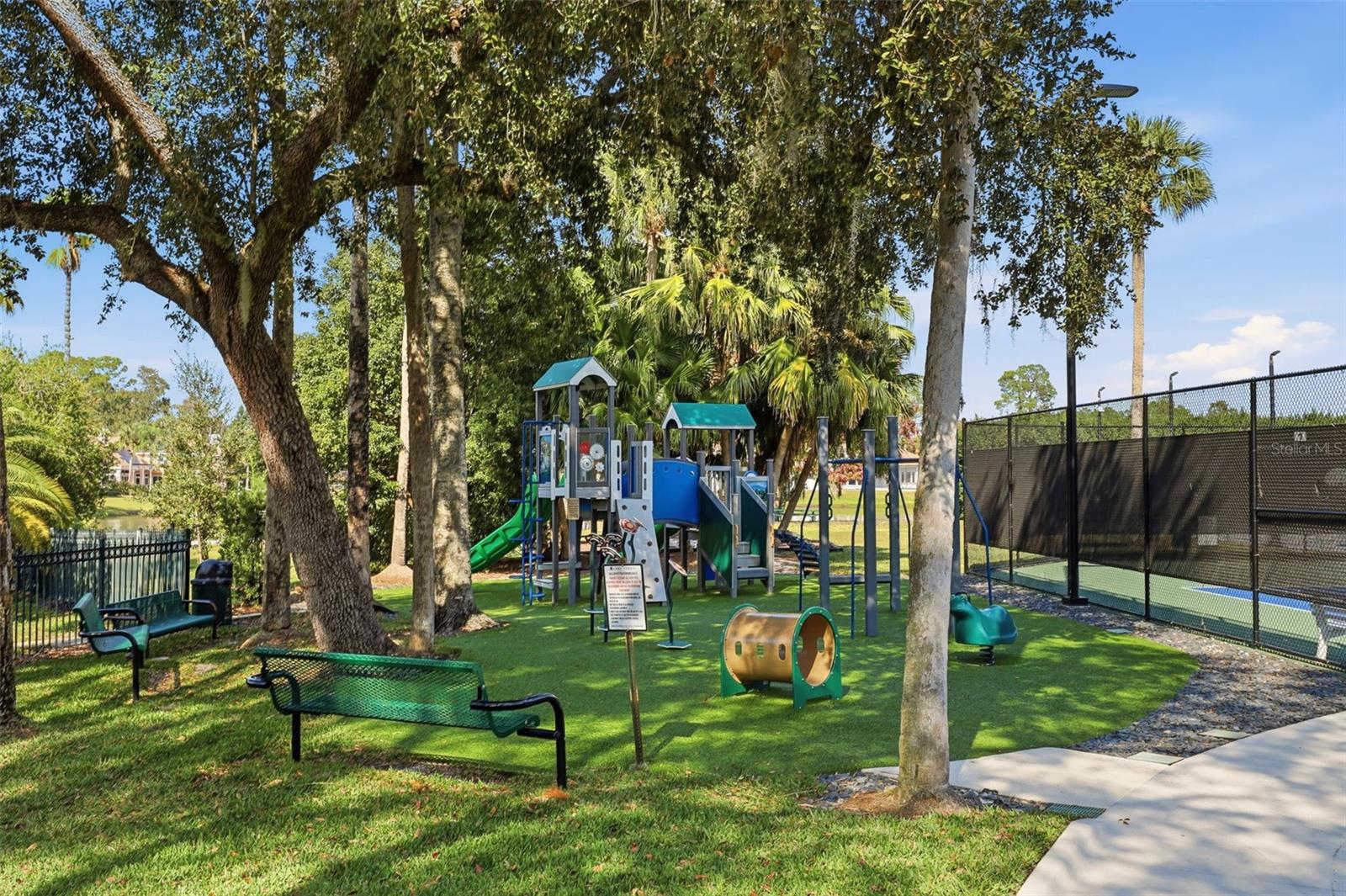 LAKE FOREST SEC 1 - Residential