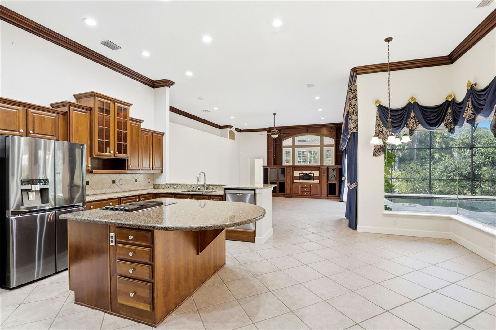 LAKE FOREST SEC 1 - Residential