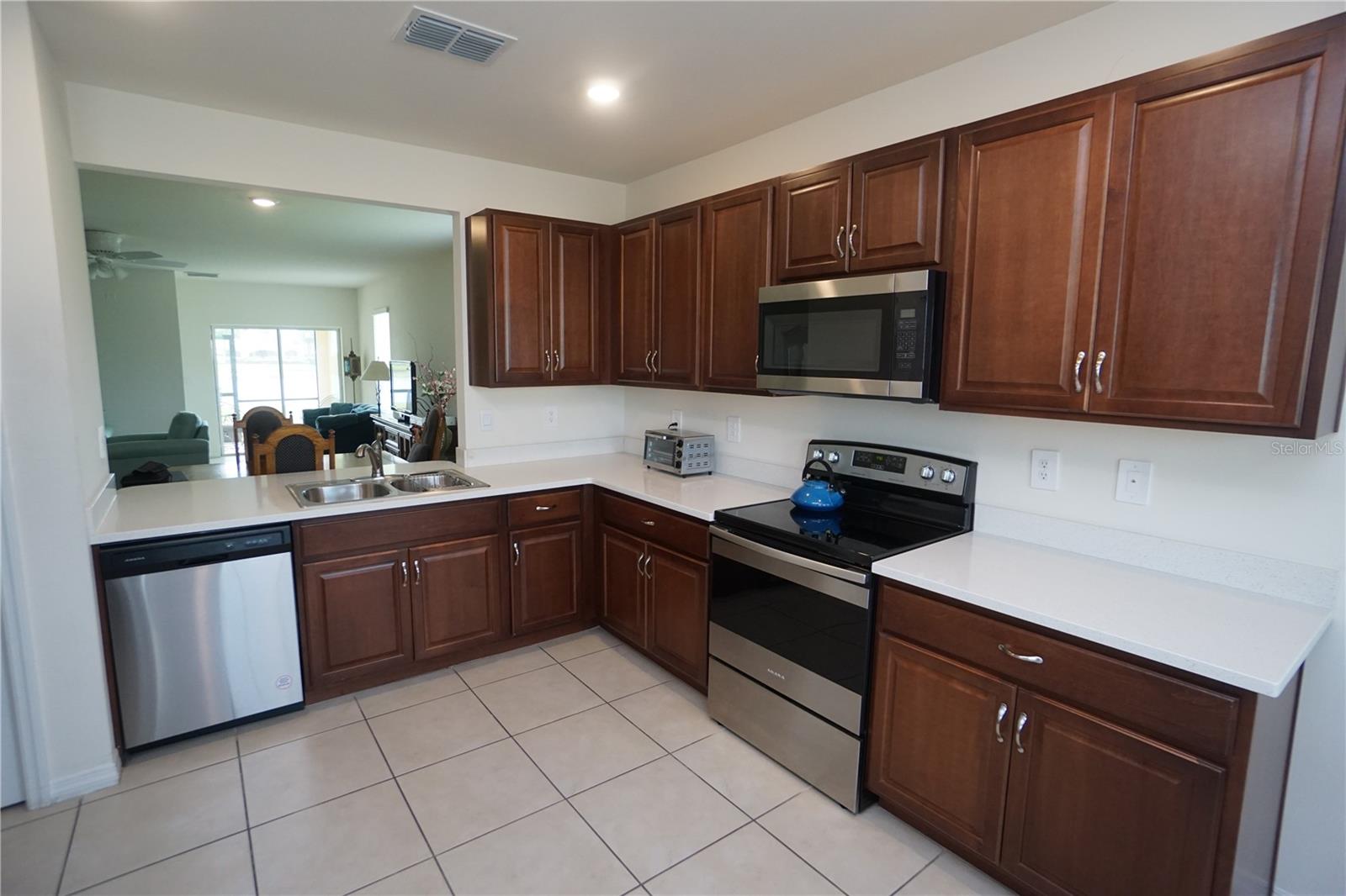 RIVER CLUB - Residential