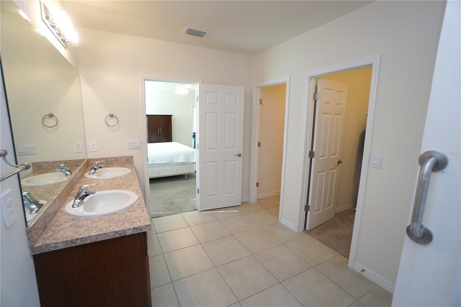 RIVER CLUB - Residential