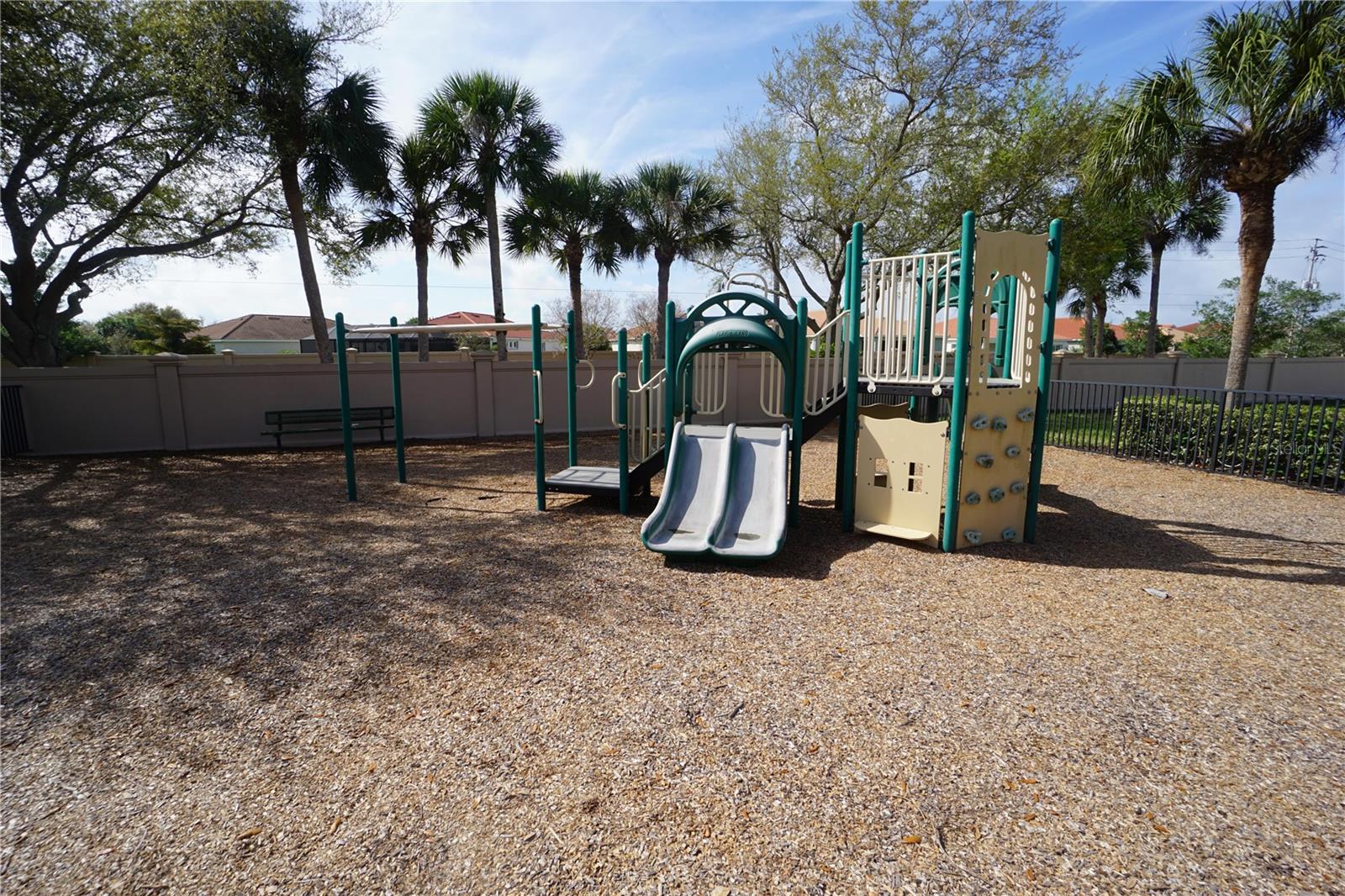 RIVER CLUB - Residential