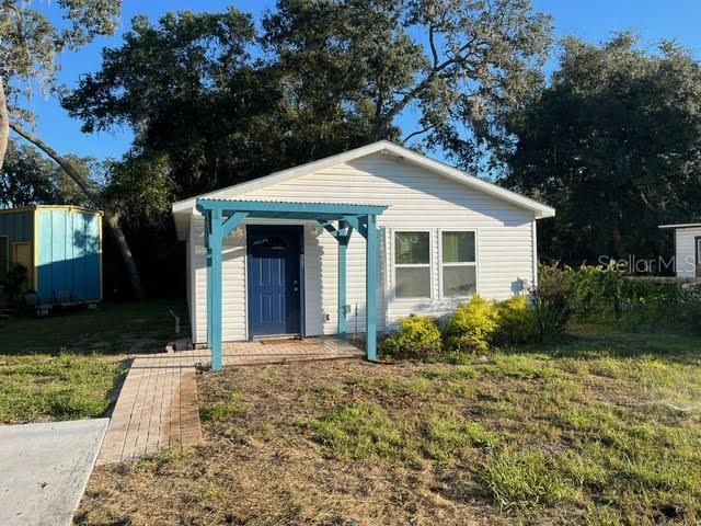 Pre-Construction. To be built. Great for first time home buyers or fixed income. This home will be affordable. For conventional buyers, with 20% down, principal and interest at 6.5% rates would be $755/mo. add approximately $200/ month for property taxes and insurance your payment is $955. For 0 down buyers add $184 per month. Just 1 mile to Nelsons Fish Camp or Ocala National Forest fishing boating or hunting, and walk across Hwy 42 for Sunnyhill Restoration for hiking, biking or horseback riding. Even though this is a very rural setting you are only 10 miles east of The Villages, with restaurants, hospital, groceries and nightly entertainment. Big Tree has been around since the 50’s and is currently being revitalized with new construction. The lot has mature Oak trees and right beside it is our model so you can see the look and feel of the home before you buy. Once we have permits in hand construction will take 4-6 months. So come out and see the model and let’s get started now. This lot is beside the model home located at 20933 SE 157th Street in Umatilla. Buyer will need to qualify for a construction to perm loan - Construction time 4-6 month