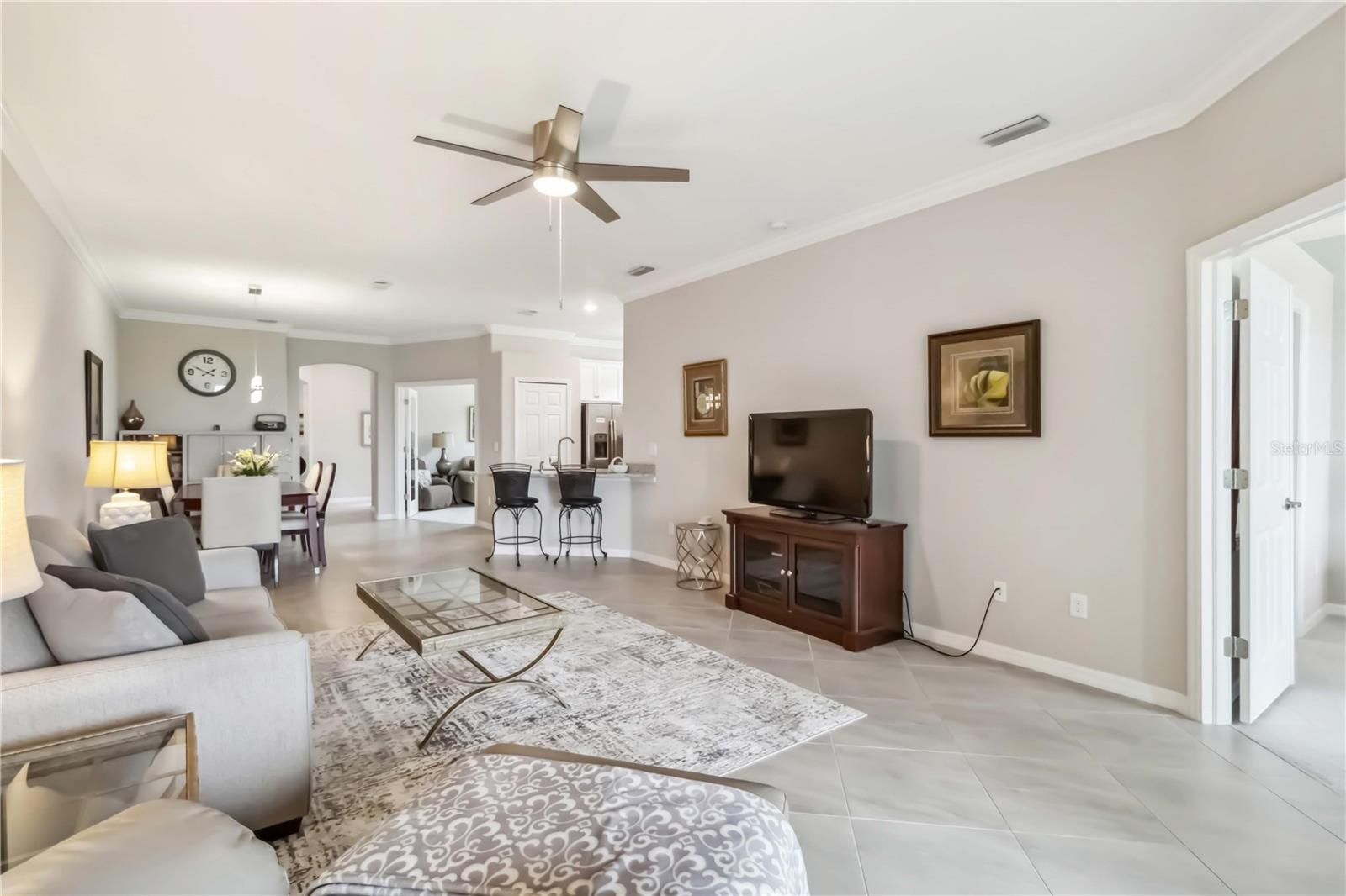 SARASOTA NATIONAL PH 12-A - Residential Lease