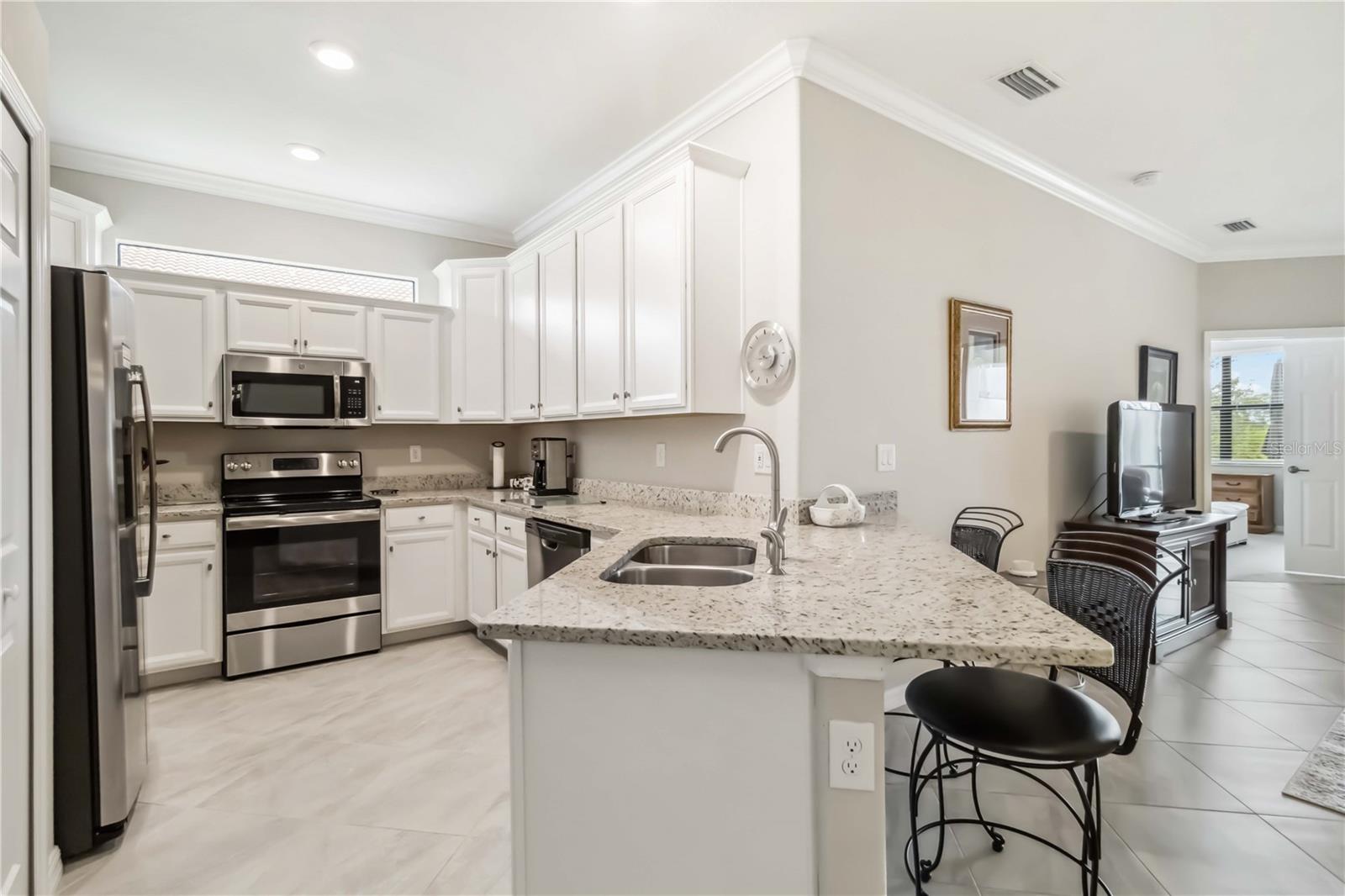 SARASOTA NATIONAL PH 12-A - Residential Lease