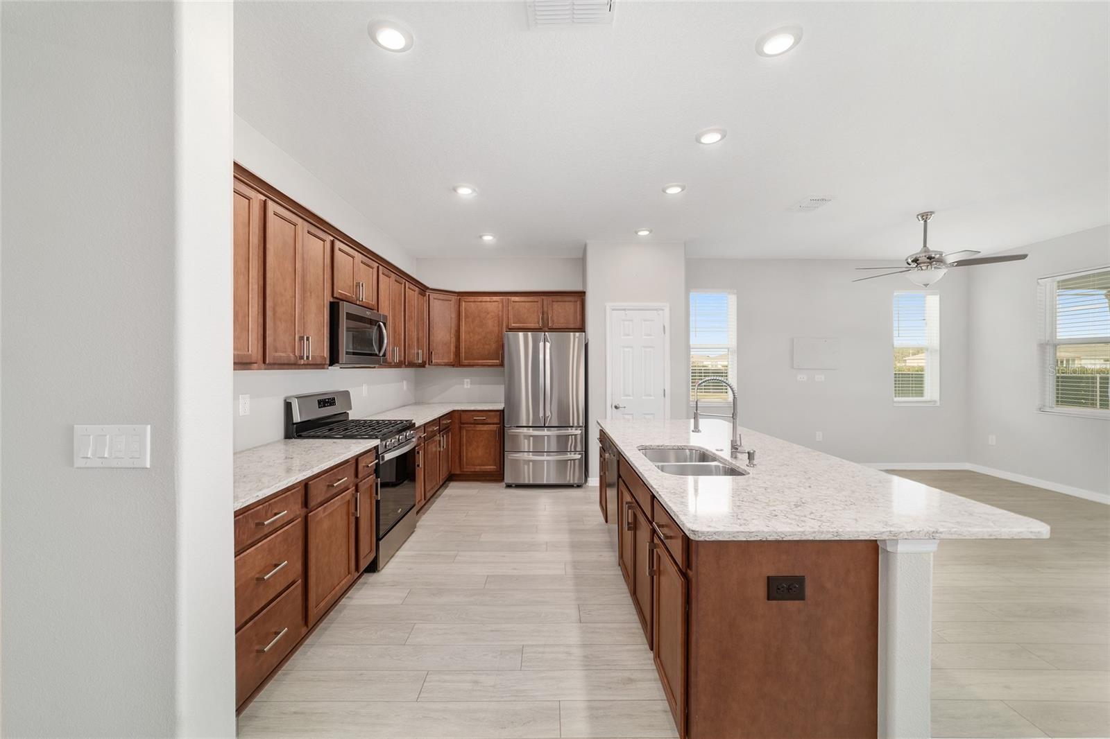 WEYBOURNE LANDING - Residential