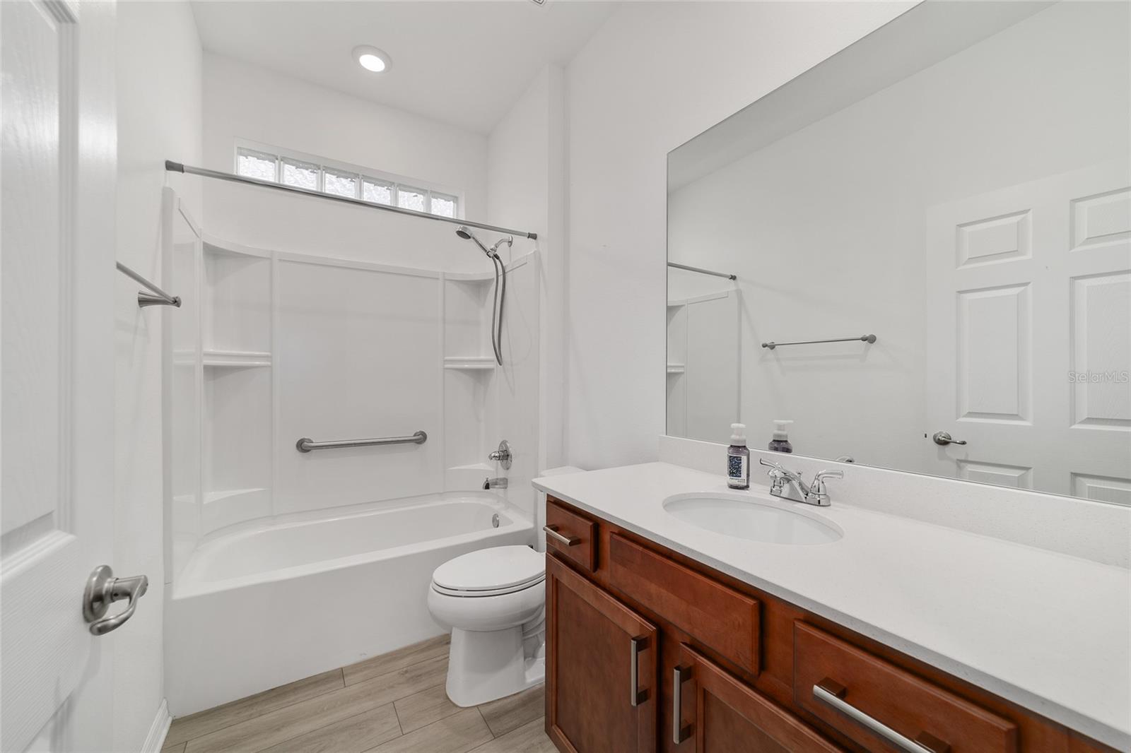 WEYBOURNE LANDING - Residential