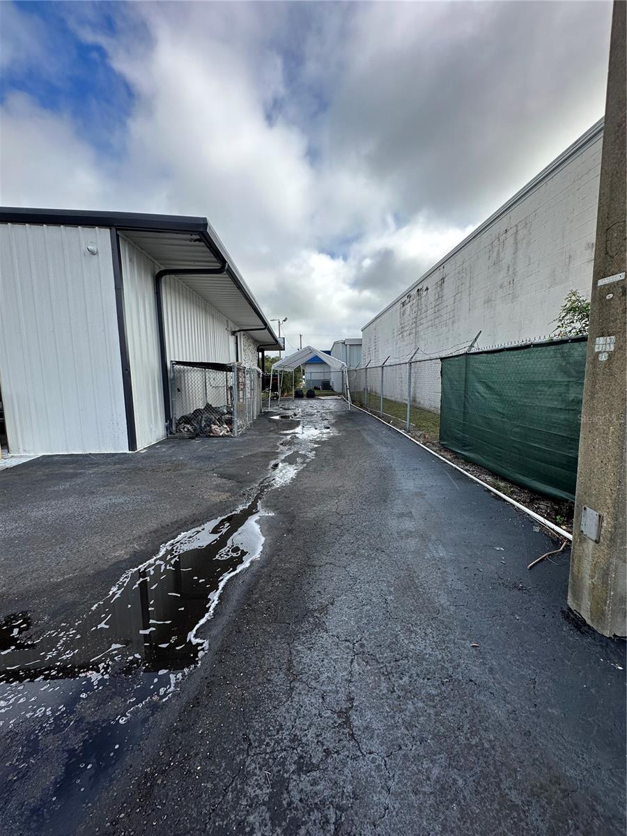 DREW PARK RE OF - Commercial Sale