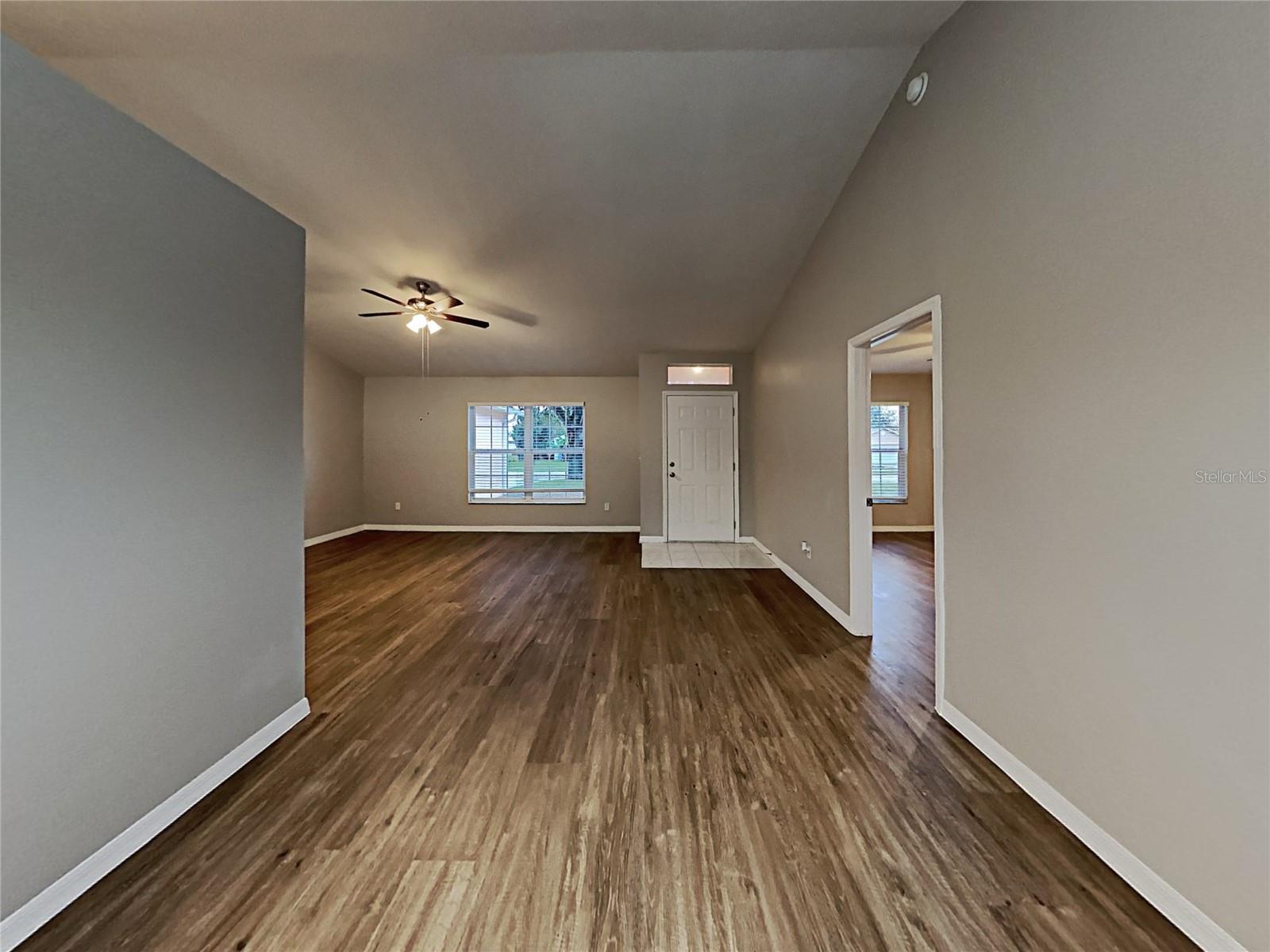 EASTRIDGE PH 01 - Residential Lease