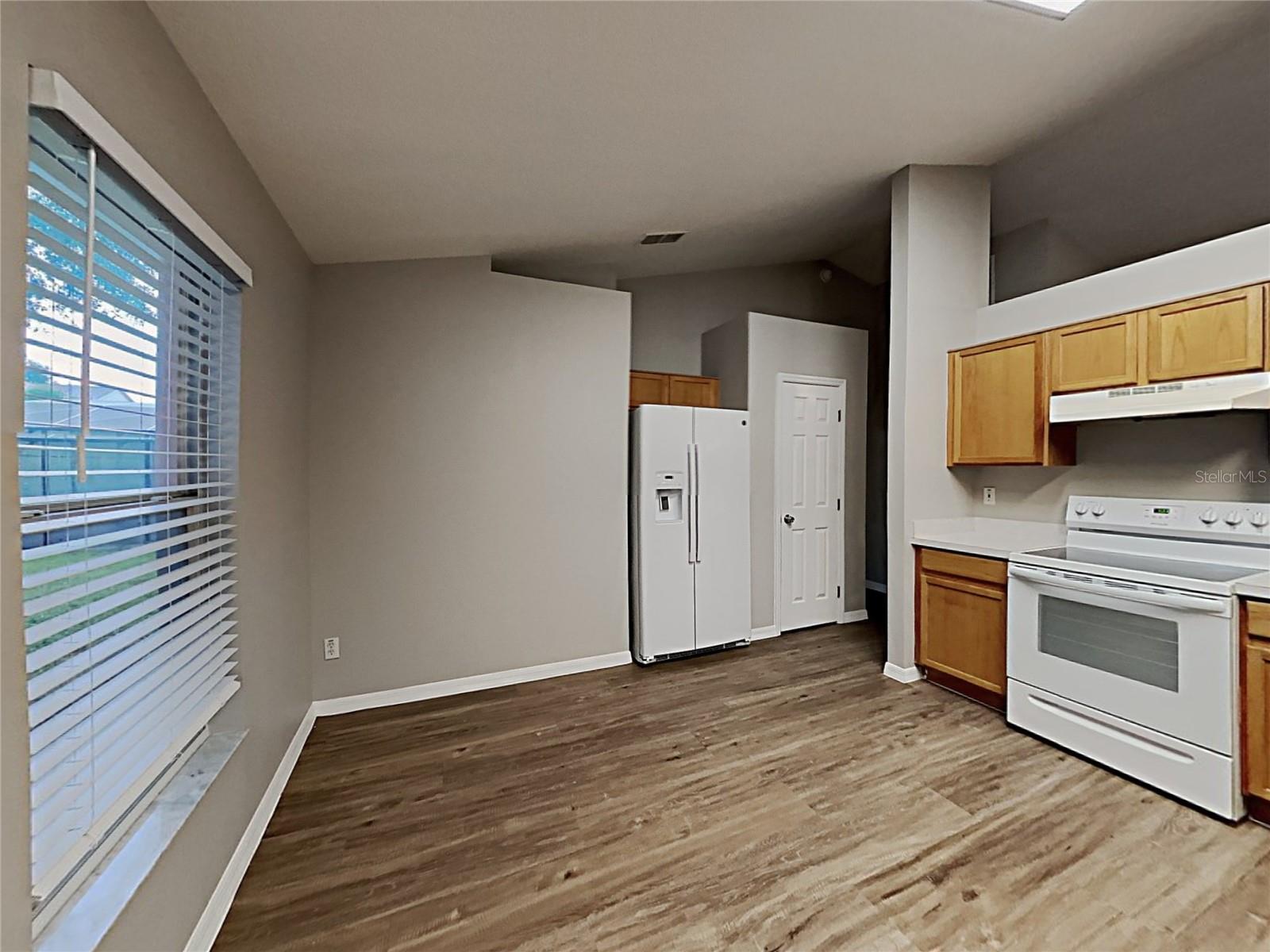 EASTRIDGE PH 01 - Residential Lease