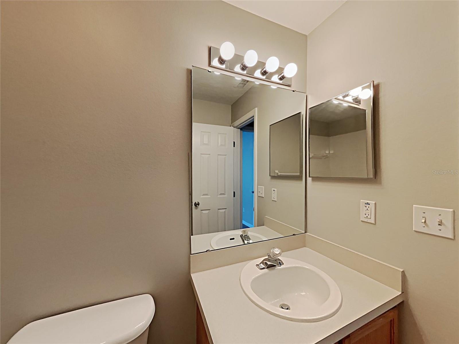 EASTRIDGE PH 01 - Residential Lease