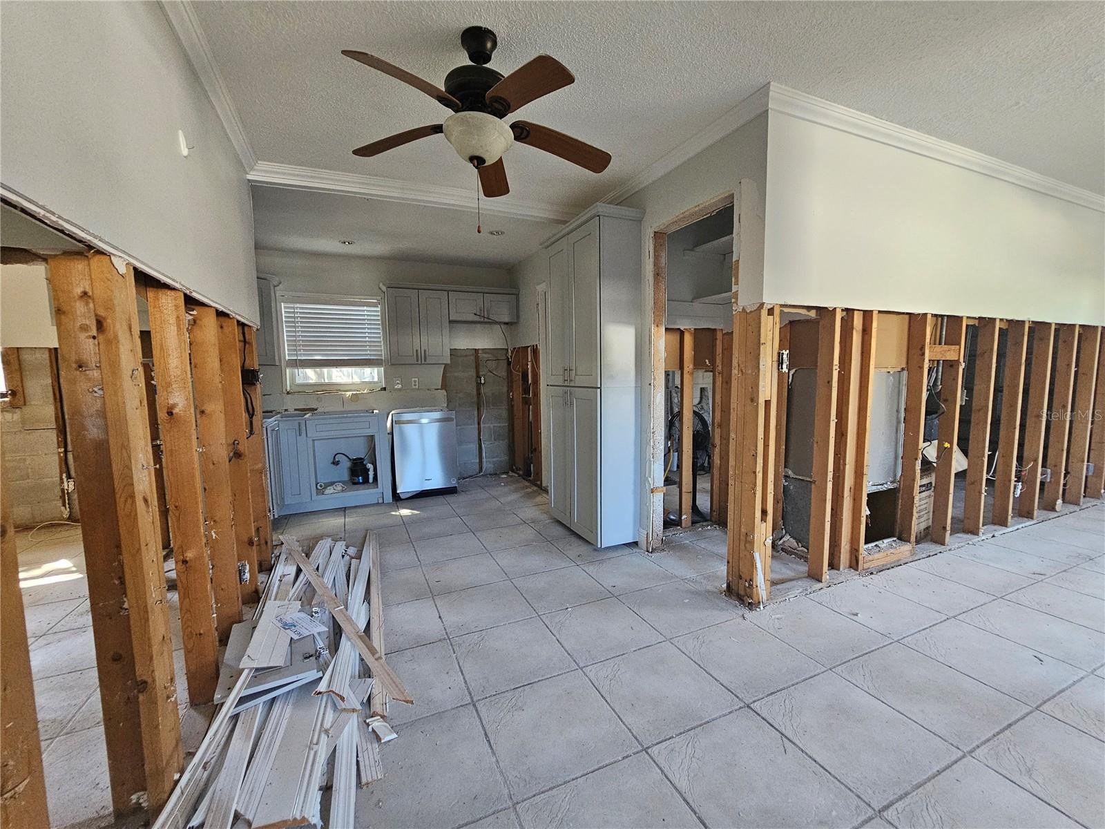 SHOREACRES CENTER - Residential