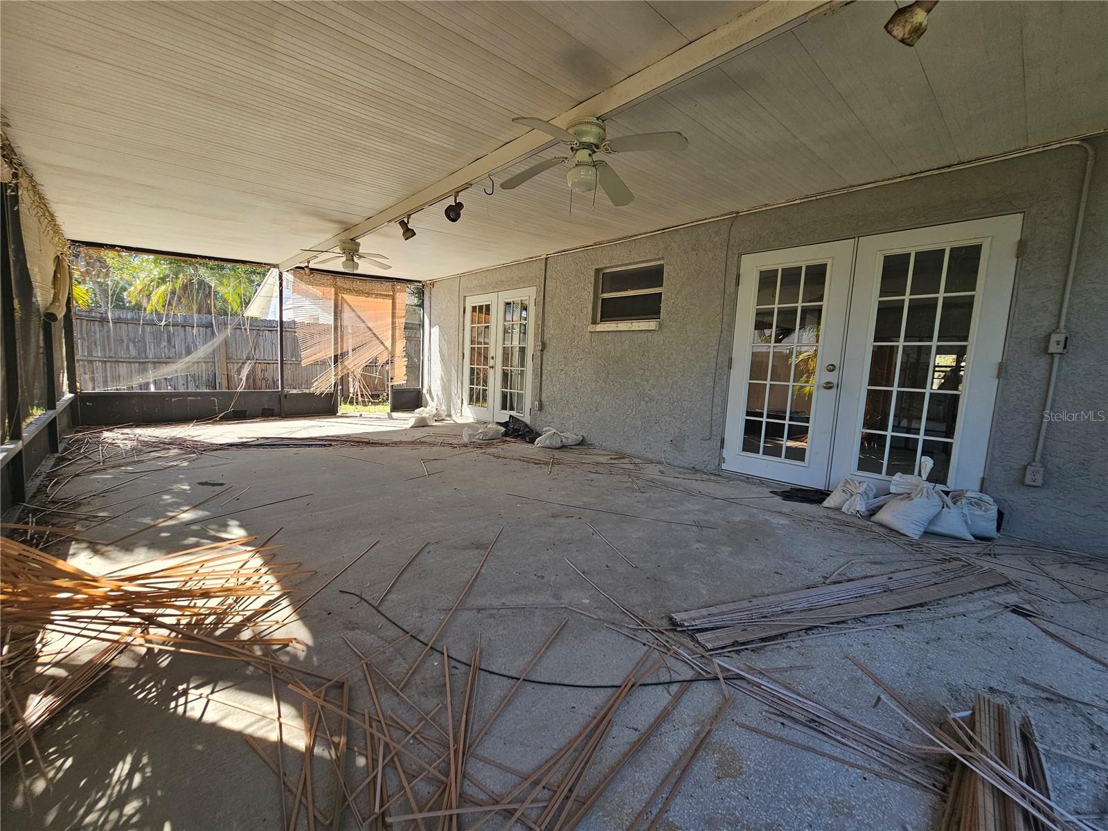 SHOREACRES CENTER - Residential