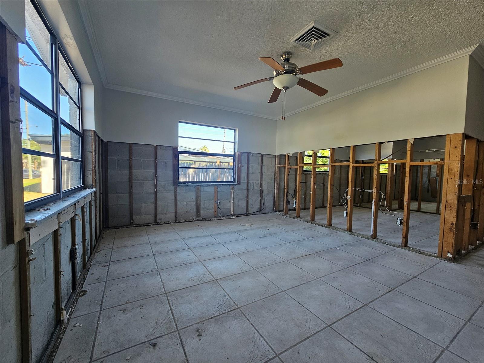 1782 MICHIGAN AVENUE NE