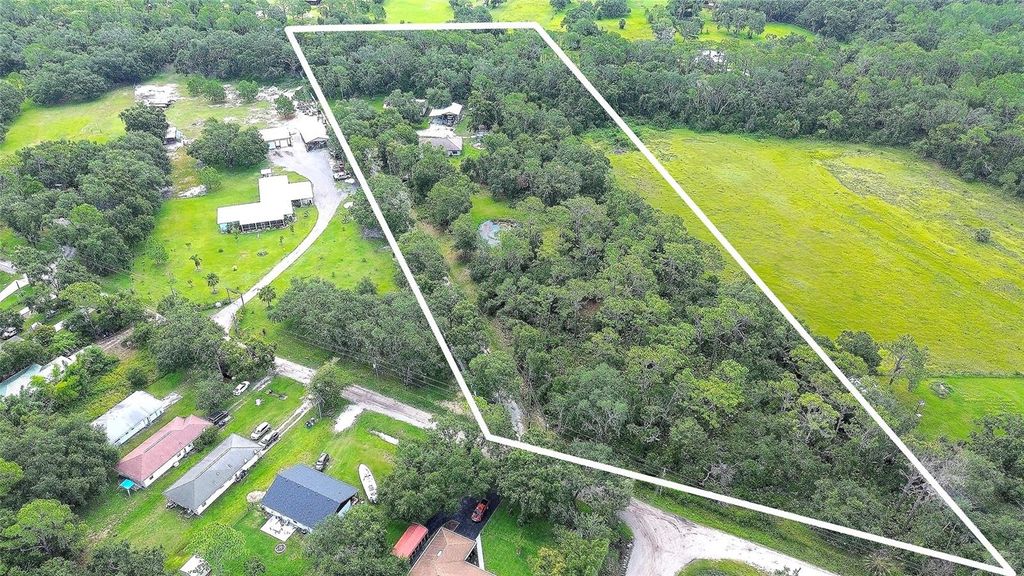 Photo of 14310 Manatee Road, Parrish, FL 34219 (MLS # A4662191)