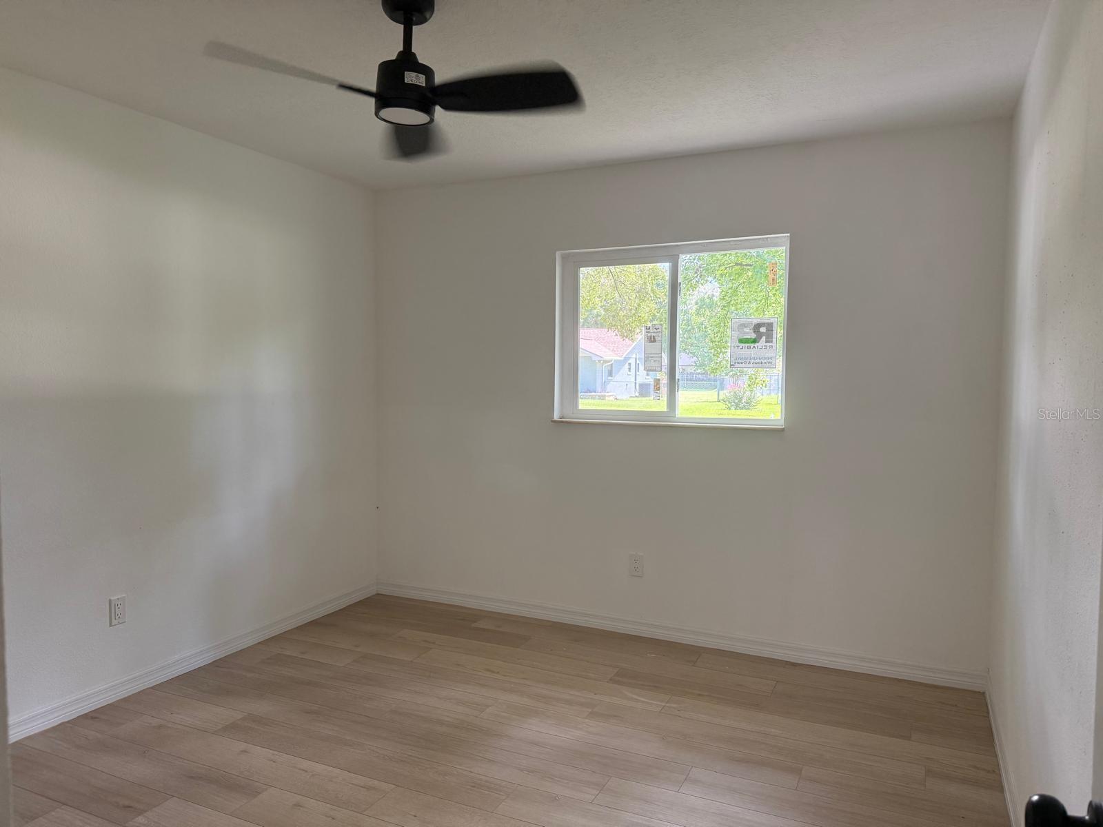 LEONARDO ESTATE - Residential Lease