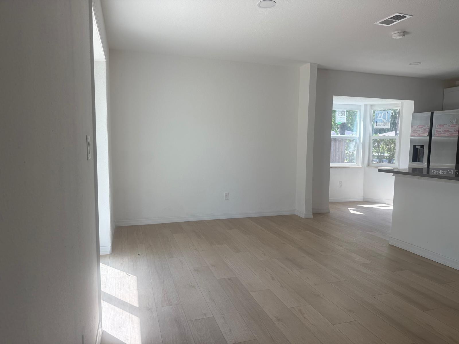 LEONARDO ESTATE - Residential Lease