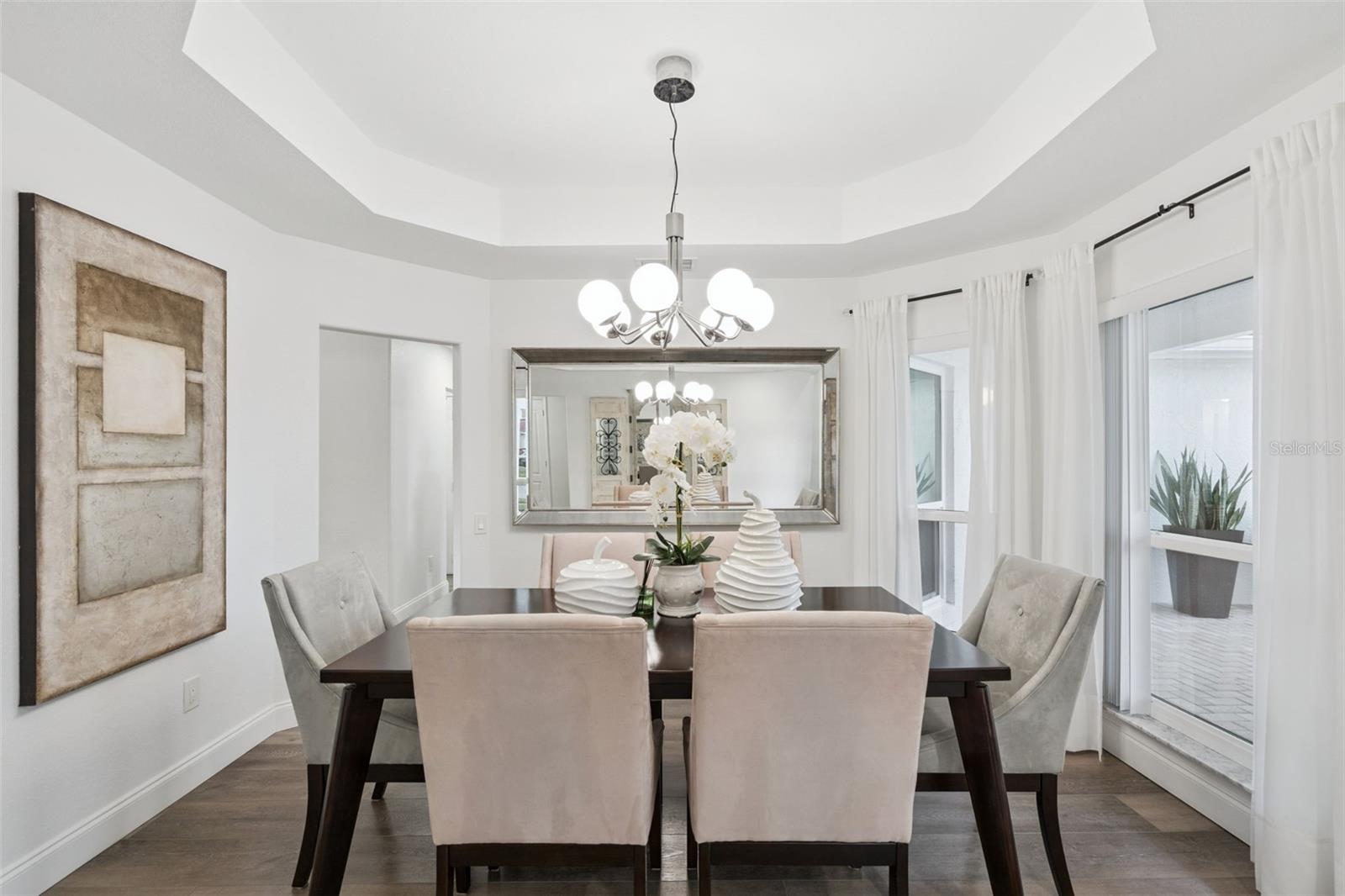 VENTURA PLACE - Residential