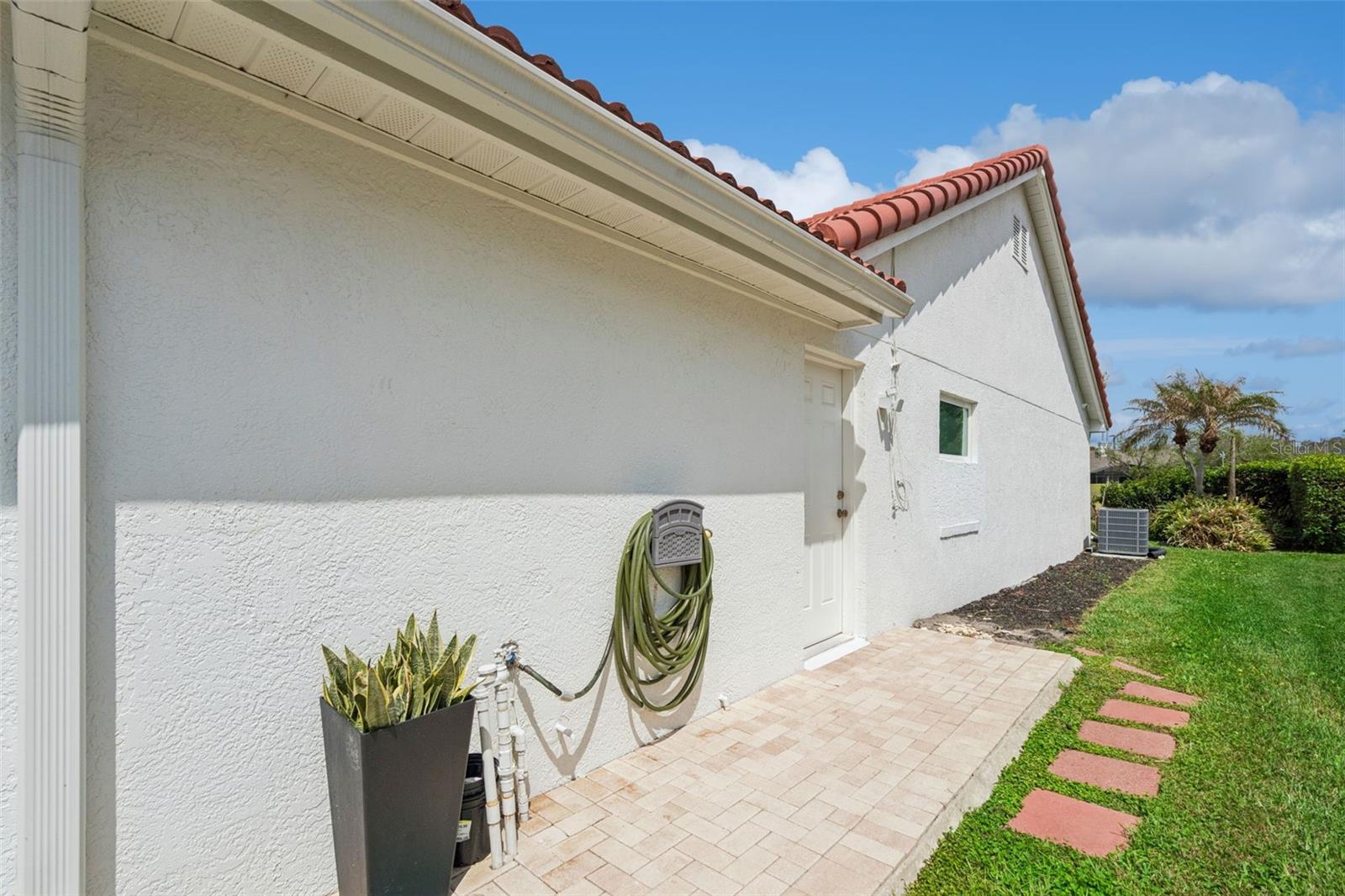 VENTURA PLACE - Residential