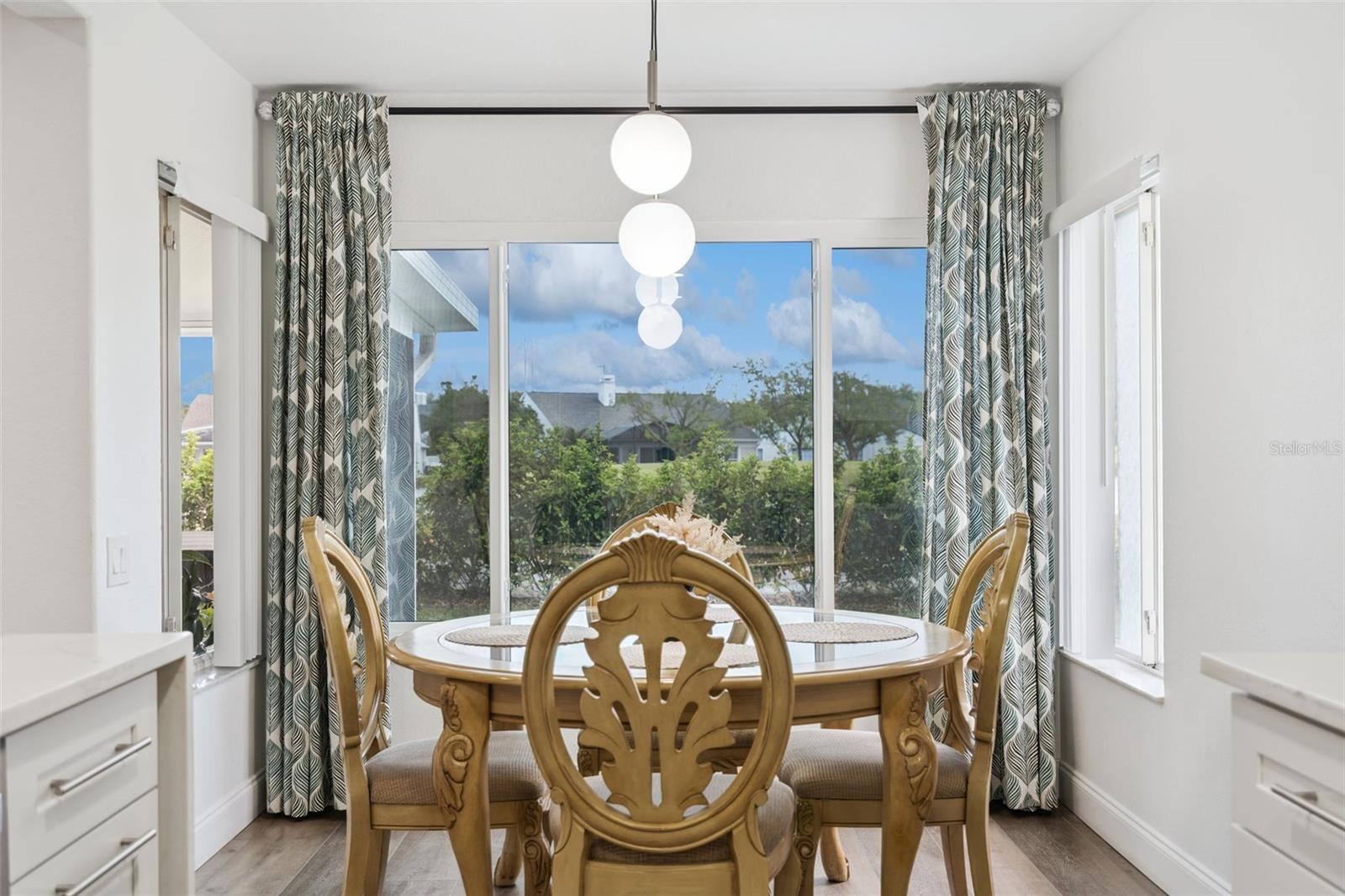 VENTURA PLACE - Residential