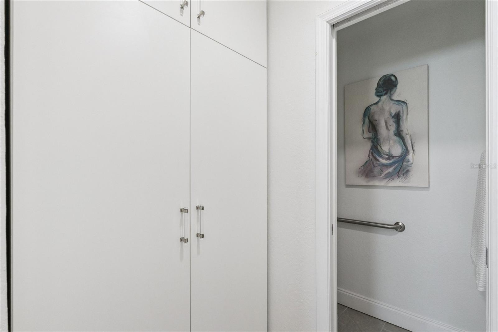 VENTURA PLACE - Residential