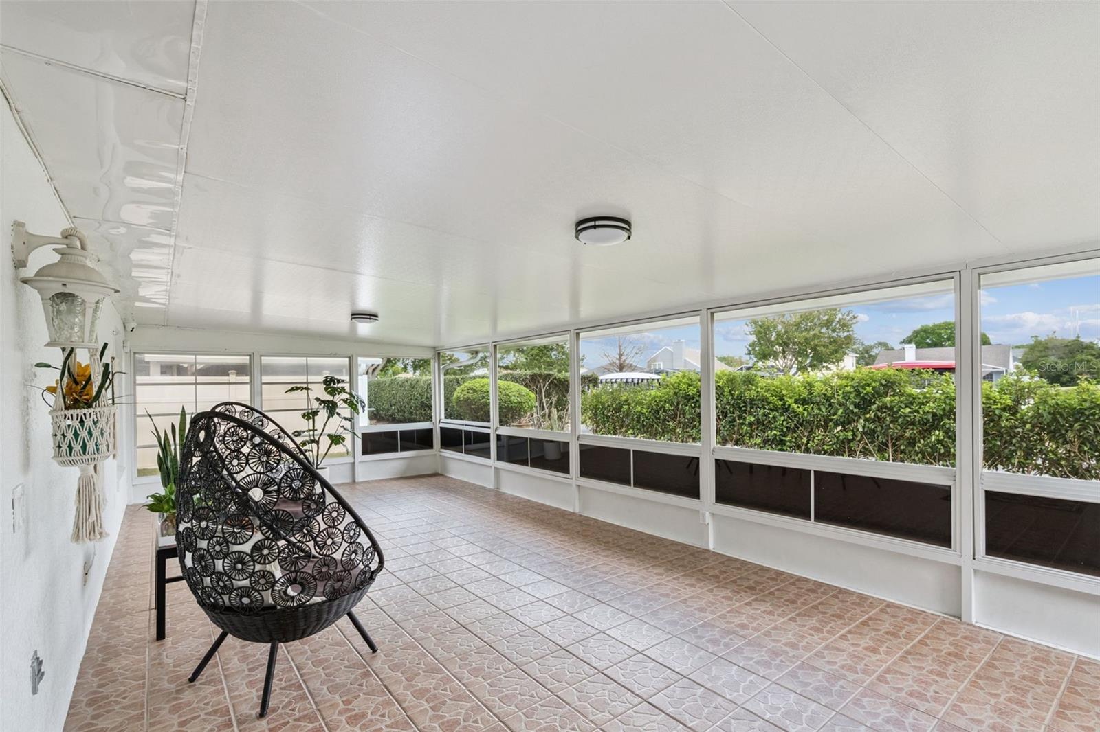 VENTURA PLACE - Residential