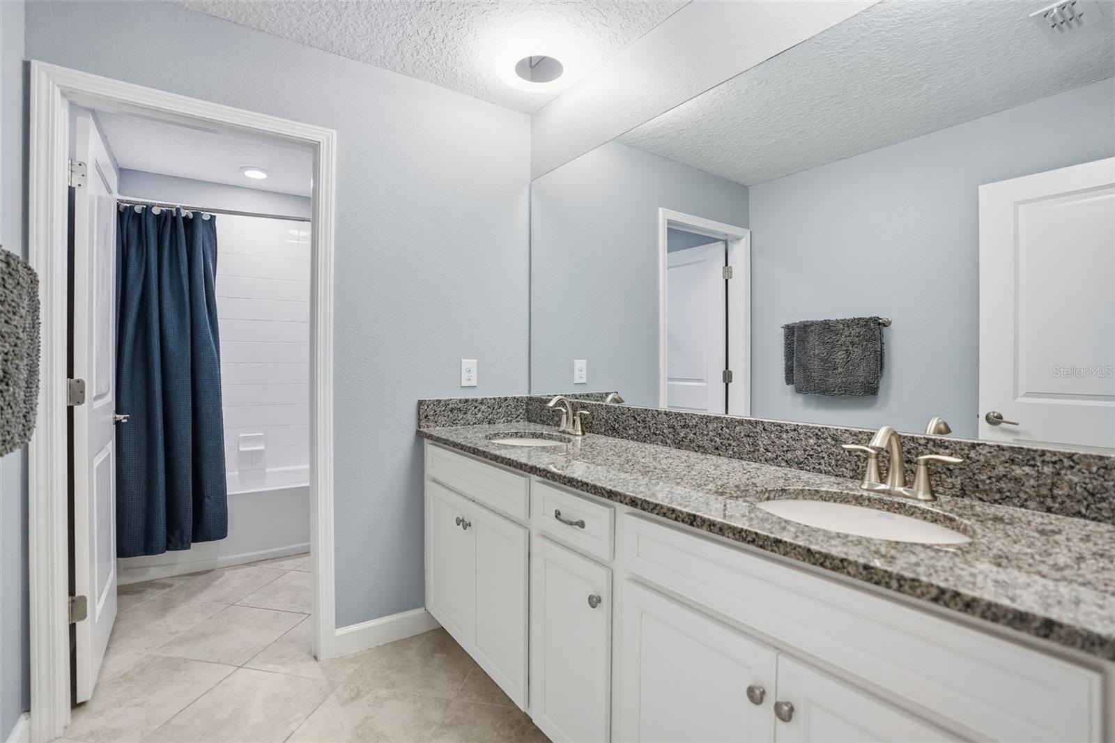 MITCHELL 54 WEST PH 1 - Residential