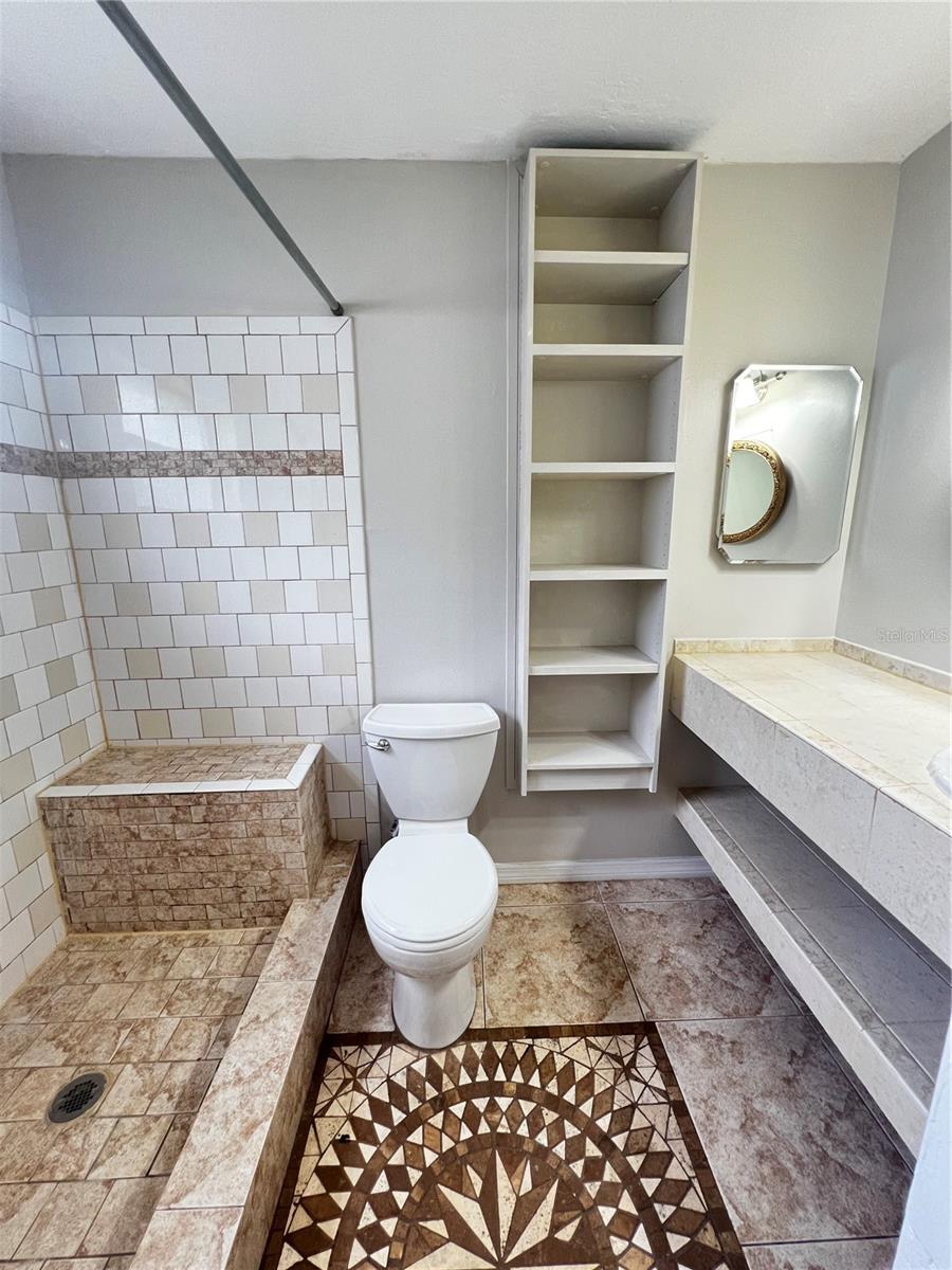 SEVEN SPGS HOMES - Residential Lease